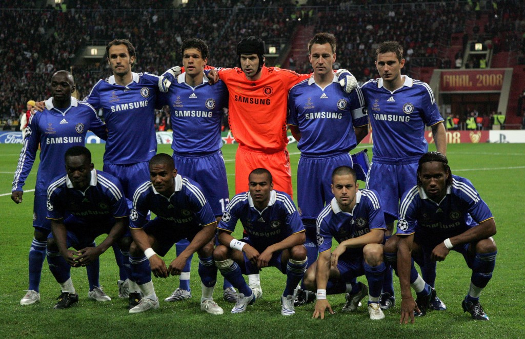 epa01353273 Chelsea team prior to the UEFA Champions League final between Manchester United and FC Chelsea at the Luzhniki stadium in Moscow, Russia, 21 May 2008. Standing from left: Claude Makalele, Ricardo Carvalho, Michael Ballack, Petr Cech, John Terry, Frank Lampard. Bottom from left: Michael Essien, Florent Malouda, Ashley Cole, Joe Cole, Didier Drogba.  EPA/ANATOLY MALTSEV NO MOBILE PHONE DEVICES