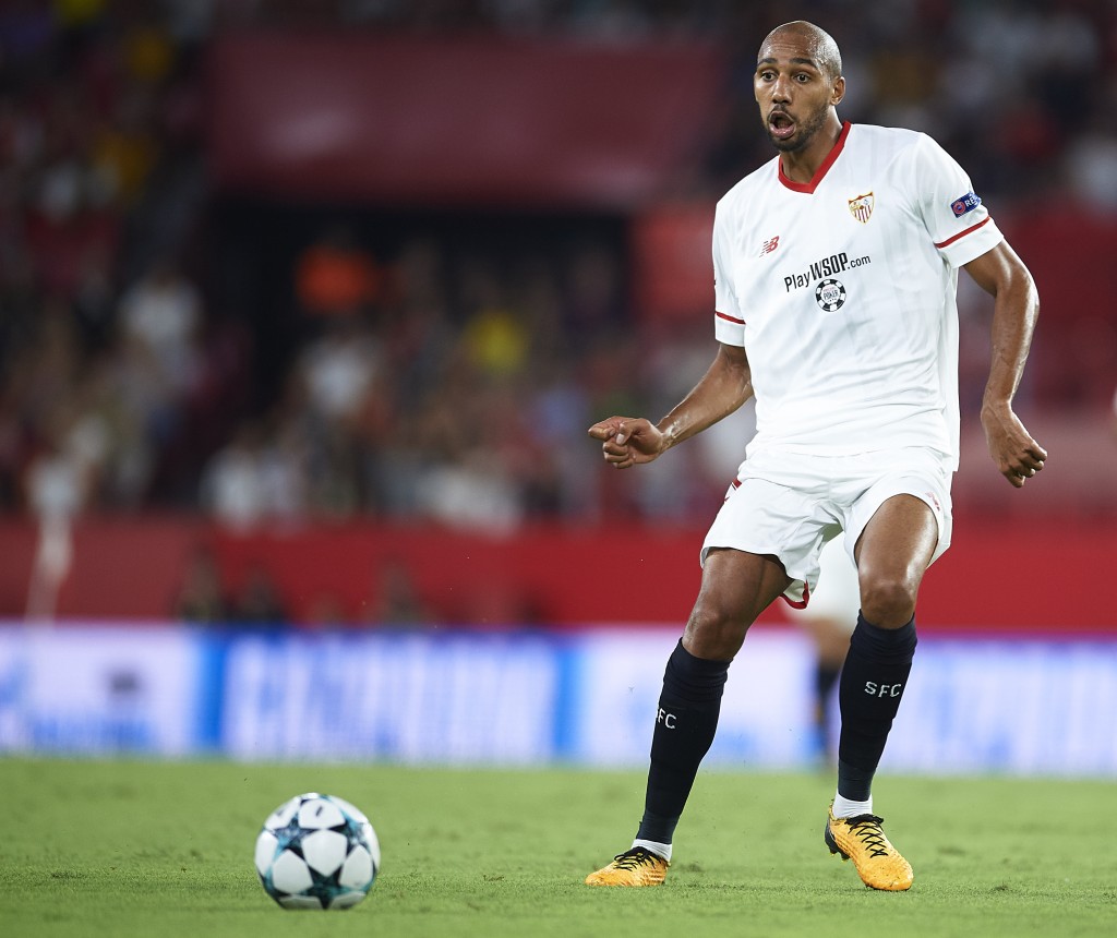 SEVILLE, SPAIN - AUGUST 22: Steven N'Zonzi of Sevilla FC in action during the UEFA Champions League Qualifying Play-Offs round second leg match between Sevilla FC and Istanbul Basaksehir F.K. at Estadio Ramon Sanchez Pizjuan on August 22, 2017 in Seville, Spain. (Photo by Aitor Alcalde/Getty Images)