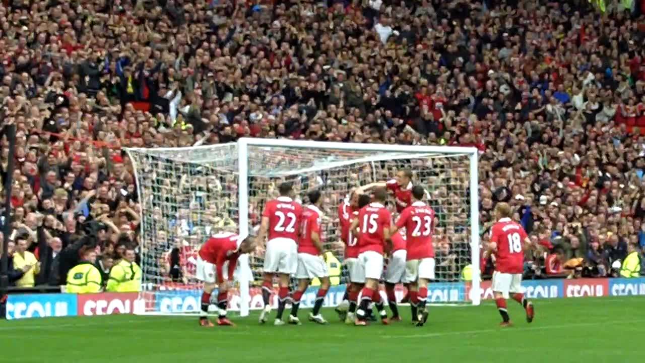 Dimitar Berbatov VS Liverpool - Bicycle kick goal 19/9/2010