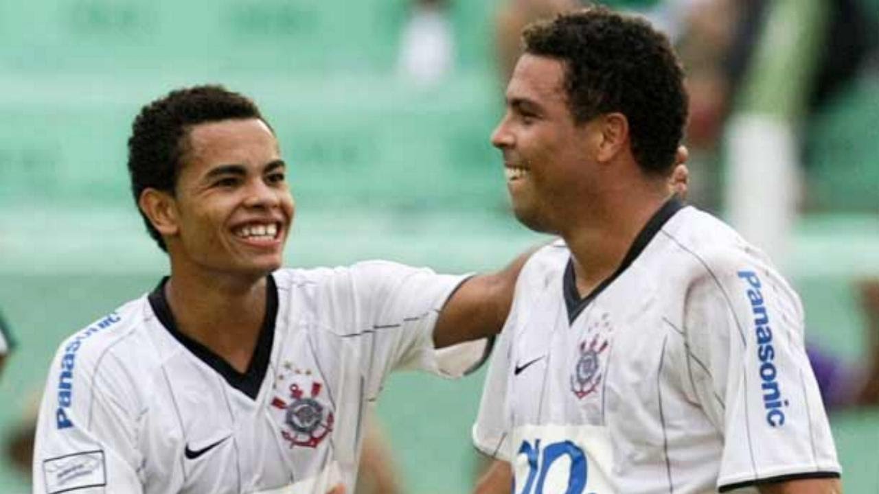 ALL Ronaldo Fenômeno goals ♥ Corinthians ♥ Season 2009 ! ! ! [HD]