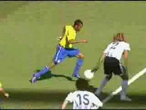 Robinho Stepovers Curtains Close Video