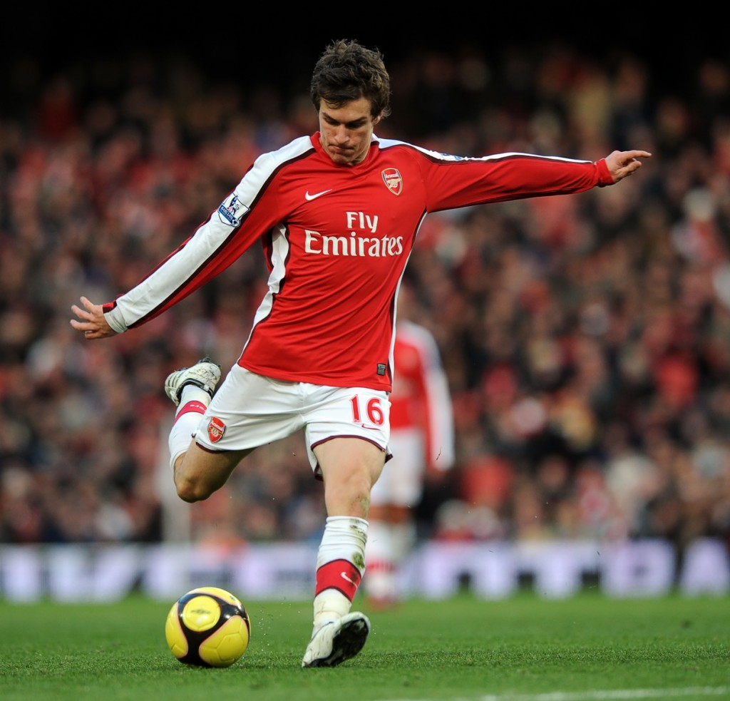 Aaron Ramsey - Ozil and Off-the-ball movement