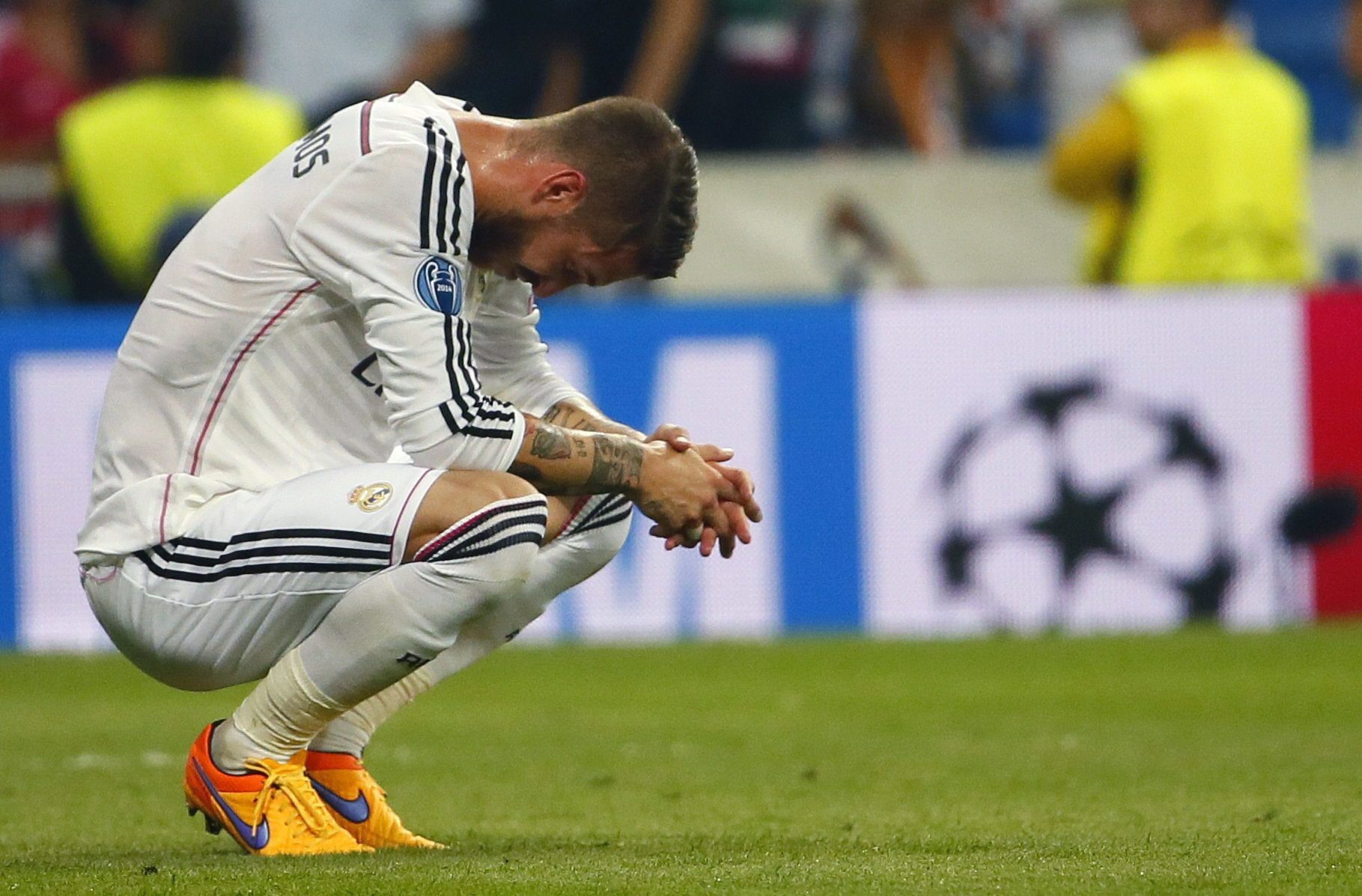 Manchester United Looking to 'Unsettle' Sergio Ramos?