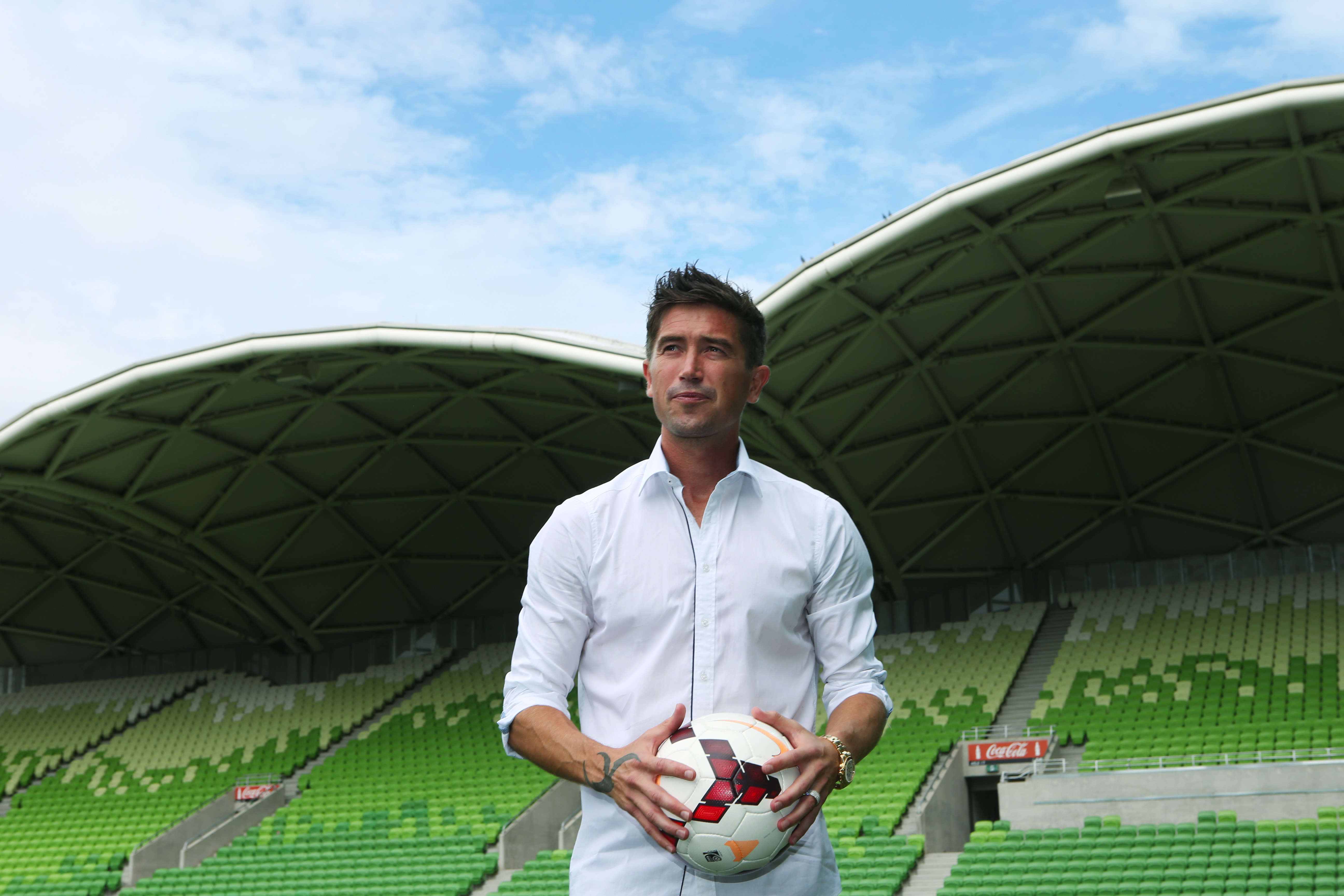 epa04140948 Melbourne Heart soccer player Australian Harry Kewell announces his retirement from soccer at a press conference in Melbourne, Australia, 26 March 2014. Kewell is ending an eighteen-year long professional career playing for clubs in Leeds, Liverpool, Galatasaray and finishing with the Melbourne Heart.  EPA/DAVID CROSLING AUSTRALIA AND NEW ZEALAND OUT