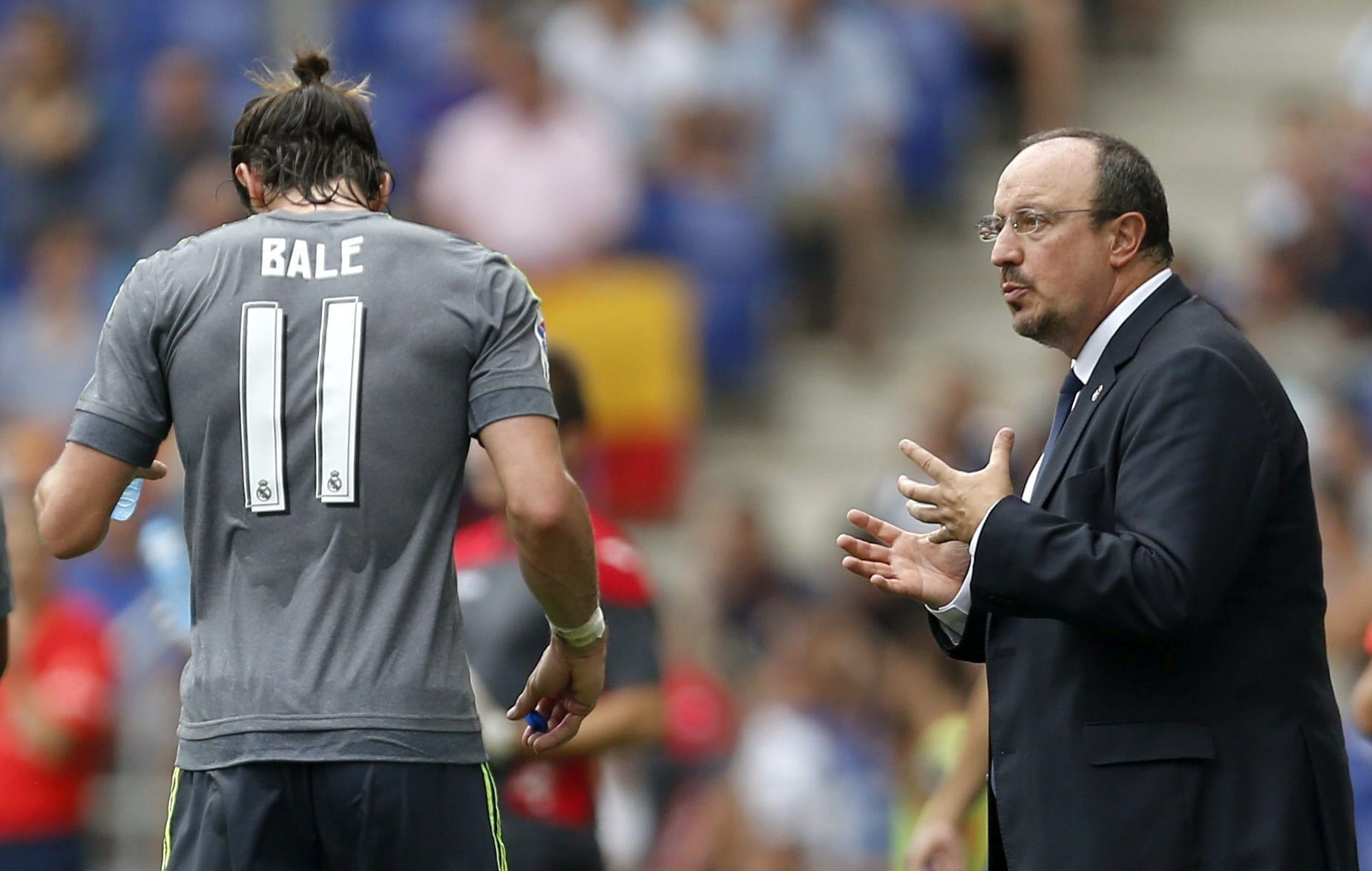 Gareth Bale has suffered a calf injury that is likely to keep him out for the next couple of weeks.