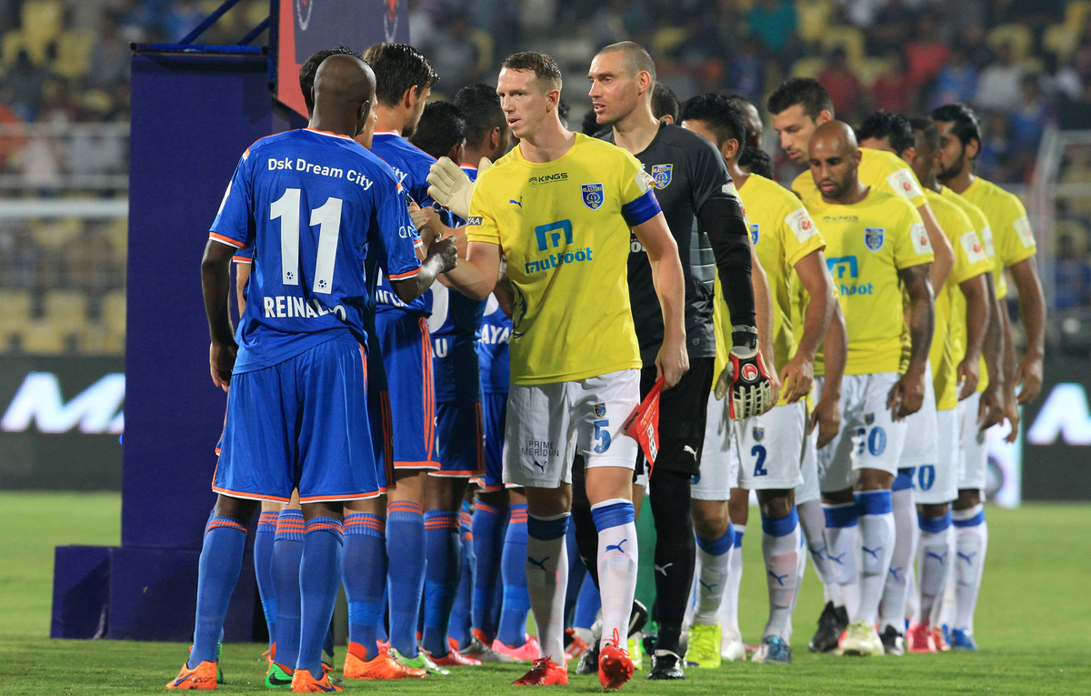 FC Goa and Kerala Blasters FC players shake hands before the start of the match 18 of the Indian Super League (ISL) season 2  between FC Goa and Kerala Blasters FC held at the Jawaharlal Nehru Stadium, Fatorda, Goa, India on the 22nd October 2015.

Photo by Vipin Pawar / ISL/ SPORTZPICS