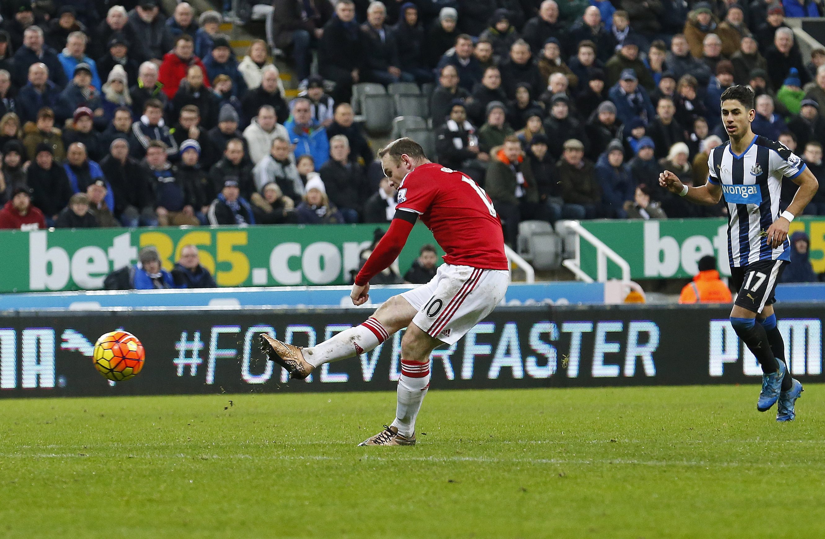 Record beckons Rooney? (Picture Courtesy - AFP/Getty Images)