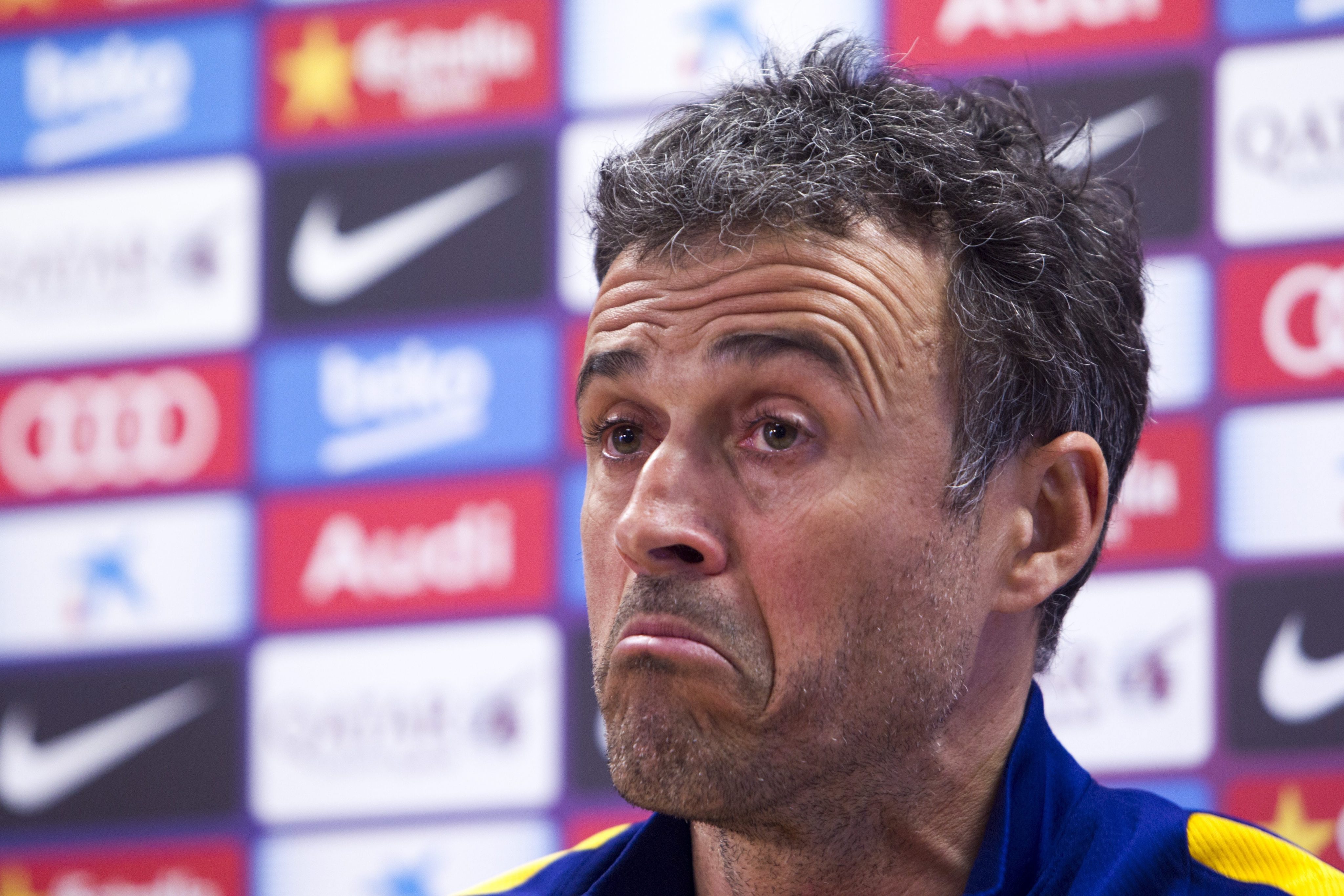 epa05190472 Head coach of FC Barcelona, Luis Enrique, gestures during a press conference at the team's Sant Joan Despi sports complex, outside Barcelona, northeastern Spain, 02 March 2016. FC Barcelona will face Rayo Vallecano in a Spanish Primera Division Liga soccer mach on 03 March.  EPA/QUIQUE GARCIA