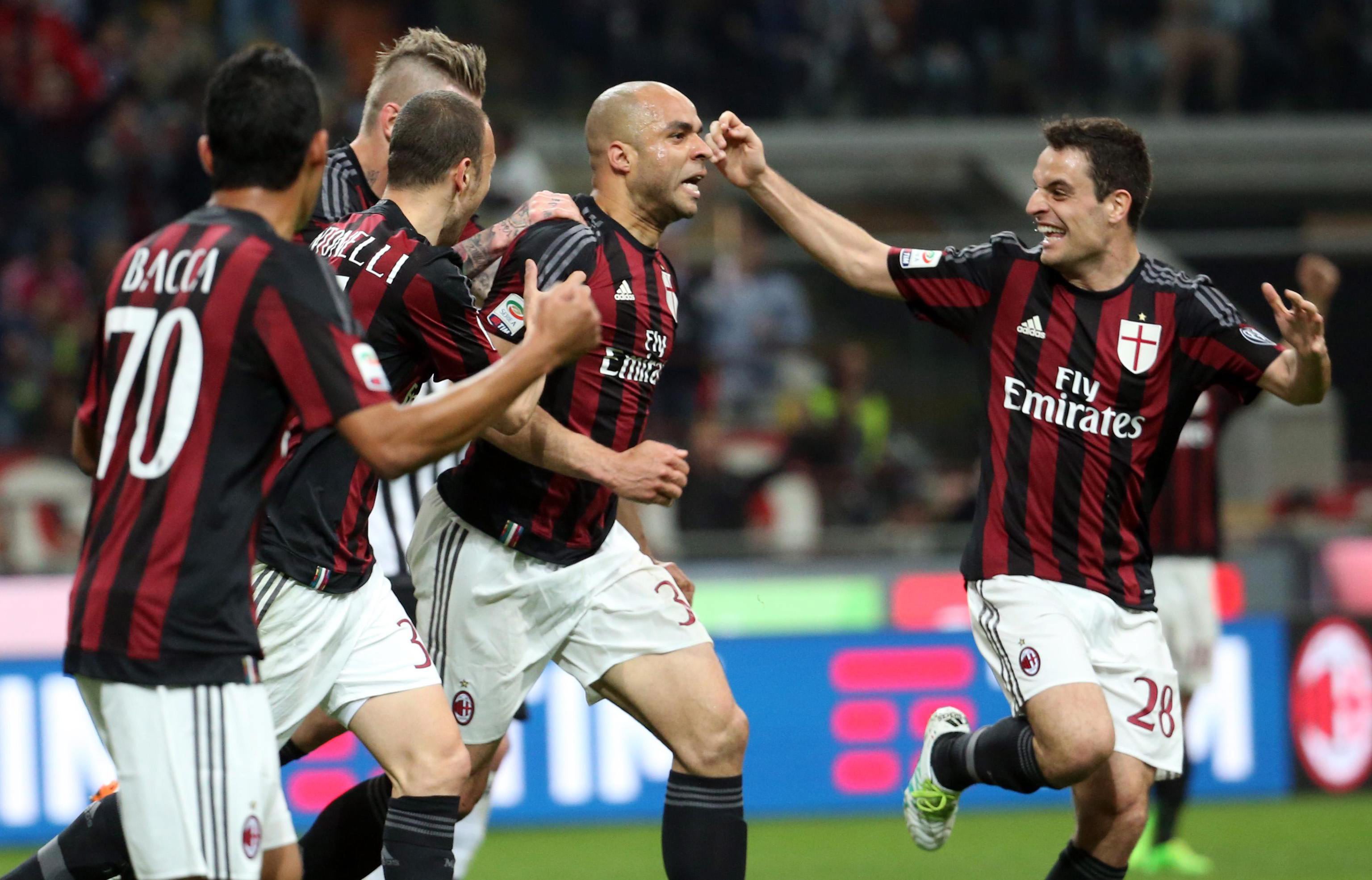 AC Milan have shown signs of improvement in the pre-season and would hope to keep improving into the new season. (Picture Courtesy - AFP/Getty Images)