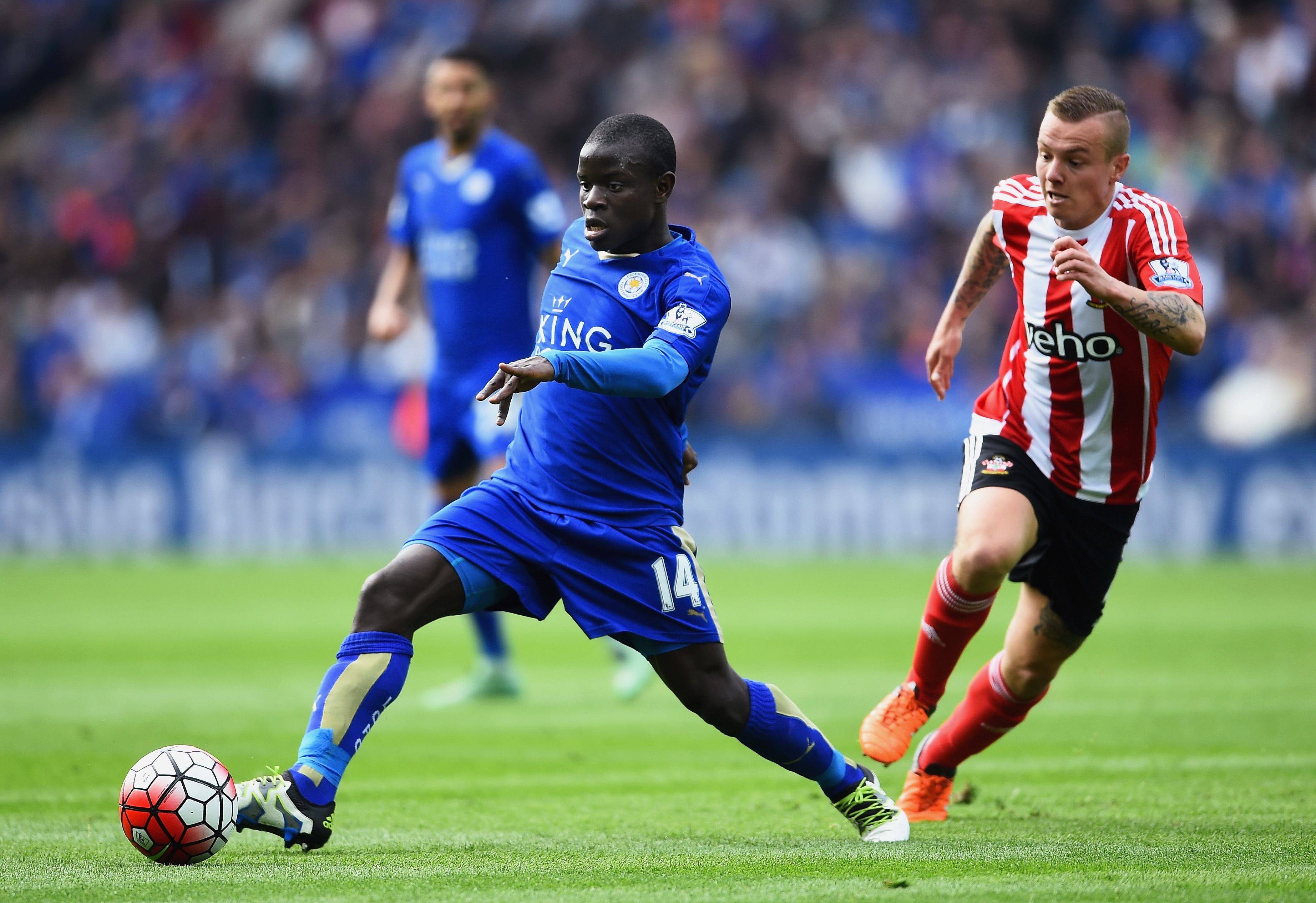 LEICESTER, ENGLAND - APRIL 03:  Ngolo Kante of Leicester City is watced by Jordy Clasie of Southampton during the Barclays Premier League match between Leicester City and Southampton at The King Power Stadium on April 3, 2016 in Leicester, England.  (Photo by Laurence Griffiths/Getty Images)