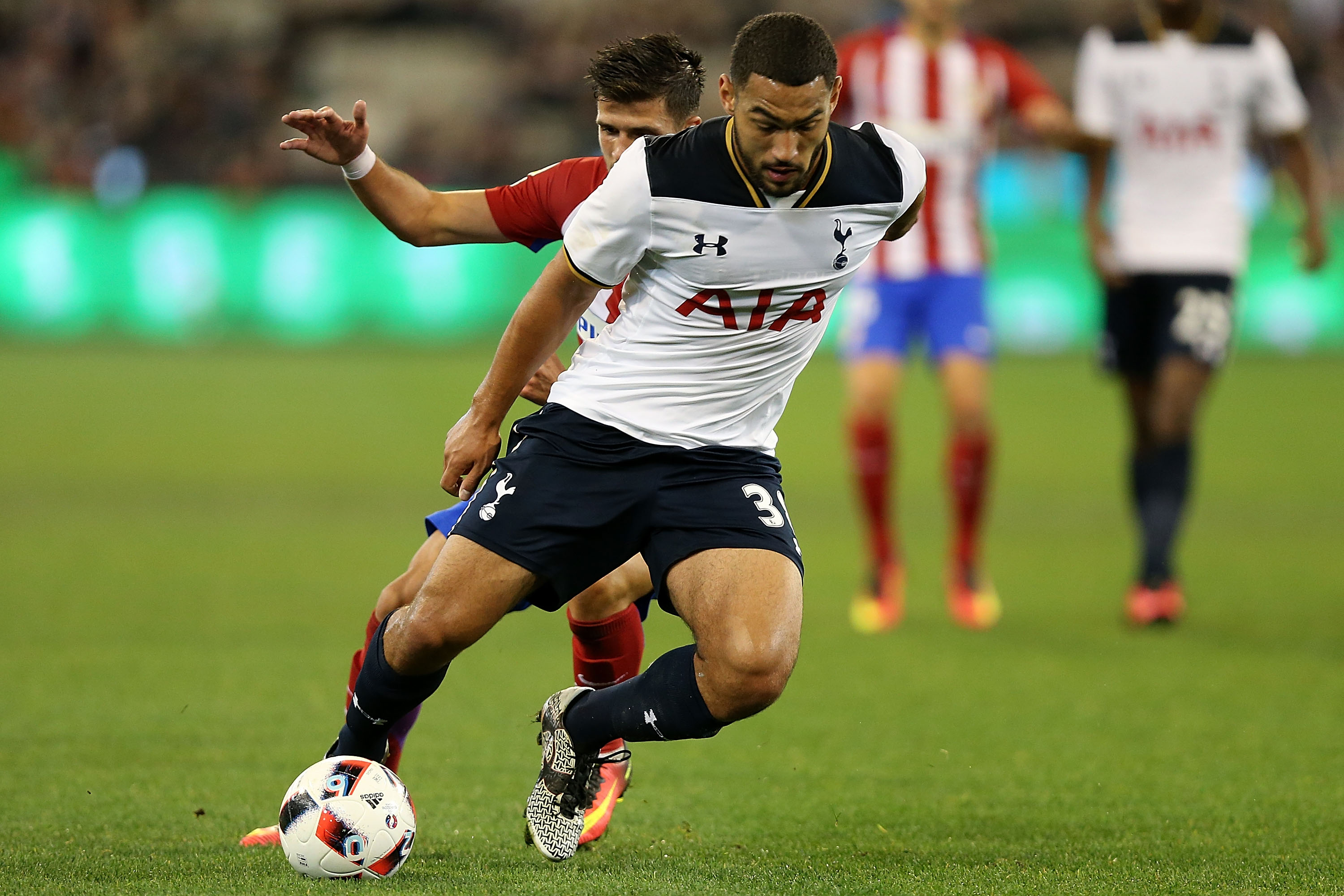 MELBOURNE, AUSTRALIA - JULY 29:  Cameron Carter-Vickers of Tottenham runs with the ball during 2016 International Champions Cup Australia match between Tottenham Hotspur and Atletico de Madrid at Melbourne Cricket Ground on July 29, 2016 in Melbourne, Australia.  (Photo by Jack Thomas/Getty Images)