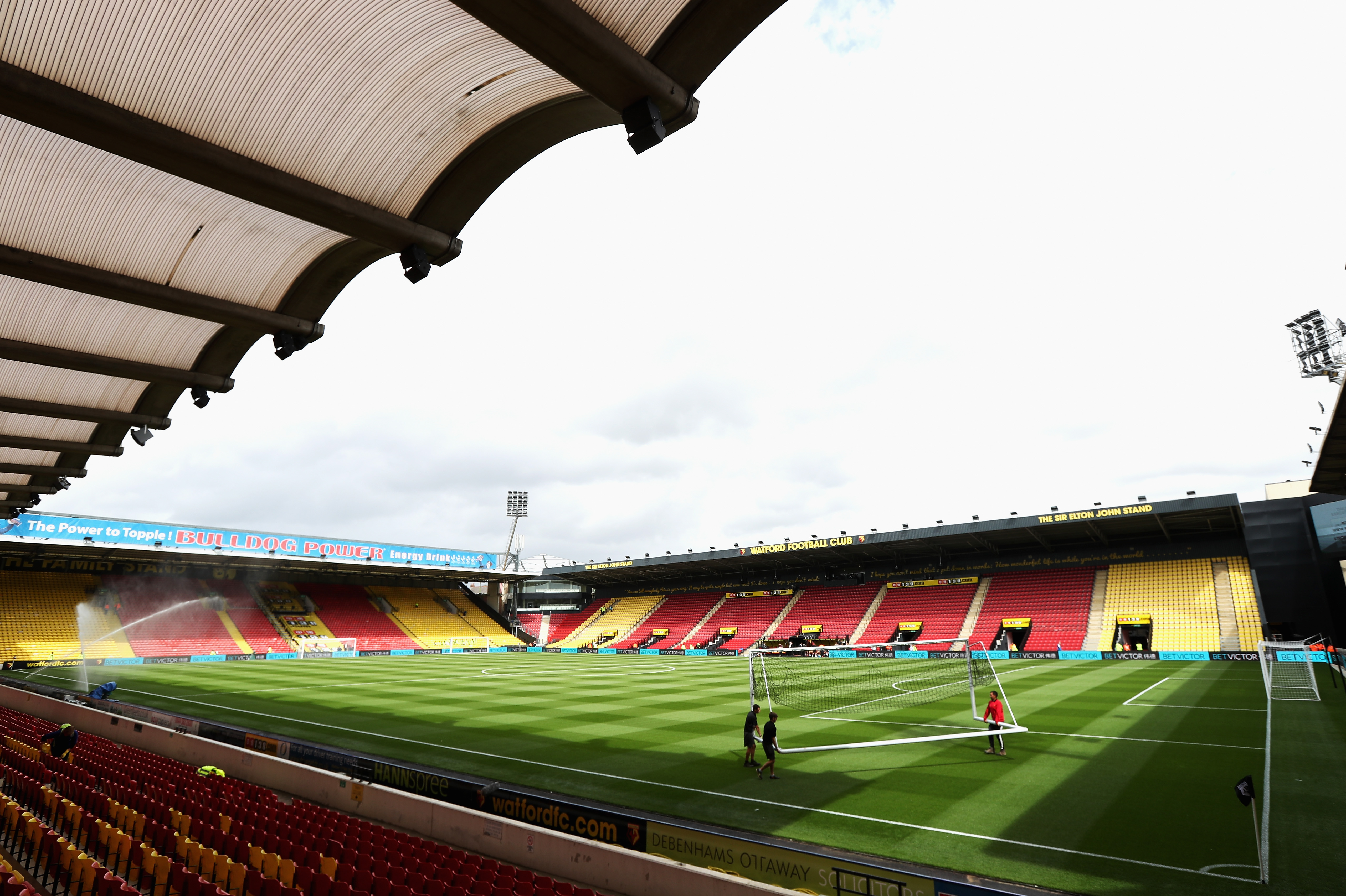 WATFORD, ENGLAND - AUGUST 20: General View of the stadium prior to kick off during the Premier League match between Watford and Chelsea at Vicarage Road on August 20, 2016 in Watford, England.  (Photo by Christopher Lee/Getty Images)