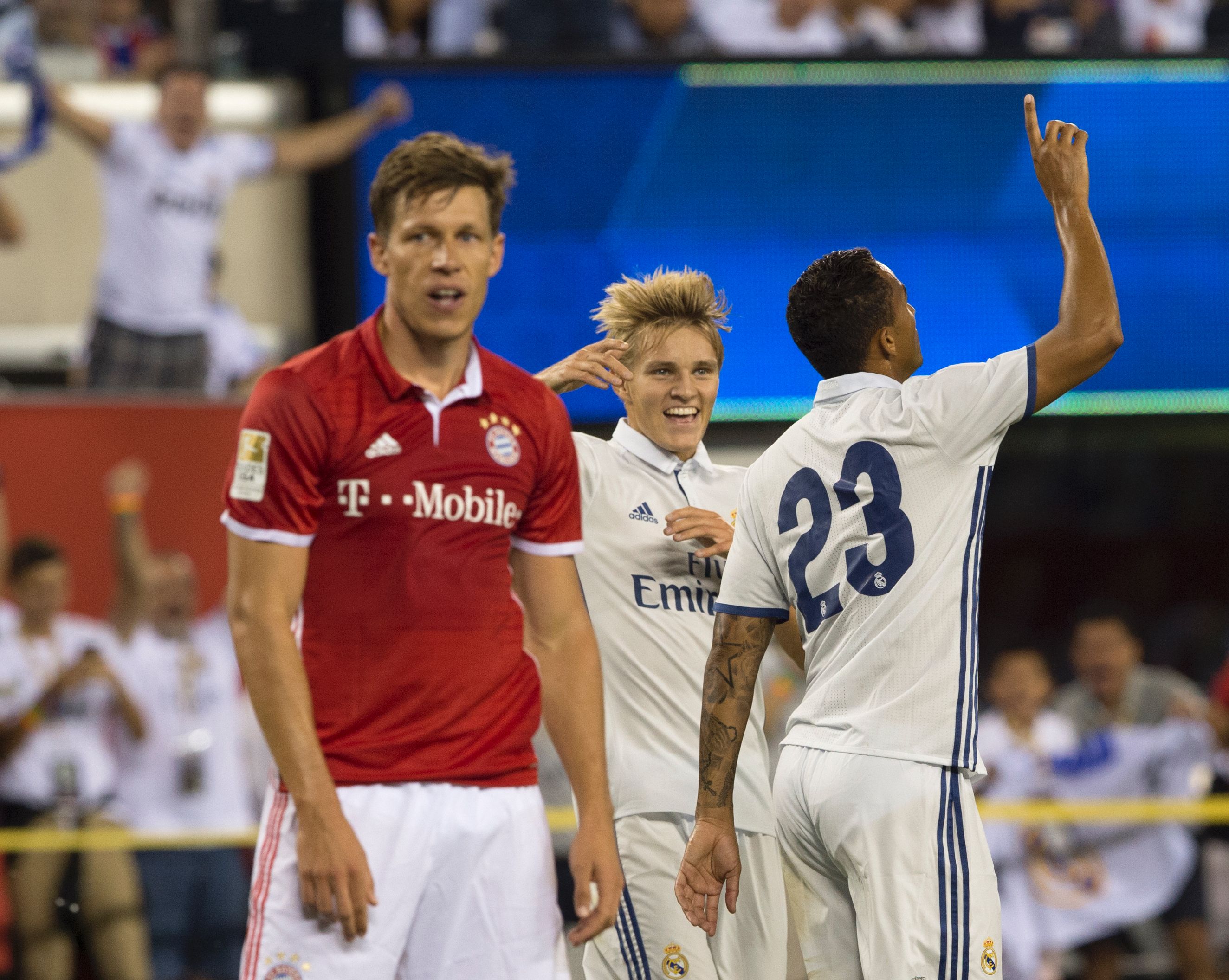 Real Madrid's Danilo celebrates his goal during the International Champions Cup match betweeen FC Bayern Munich and Real Madrid CF August 3, 2016 at MetLife stadium in East Rutherford, NJ. / AFP / DON EMMERT        (Photo credit should read DON EMMERT/AFP/Getty Images)