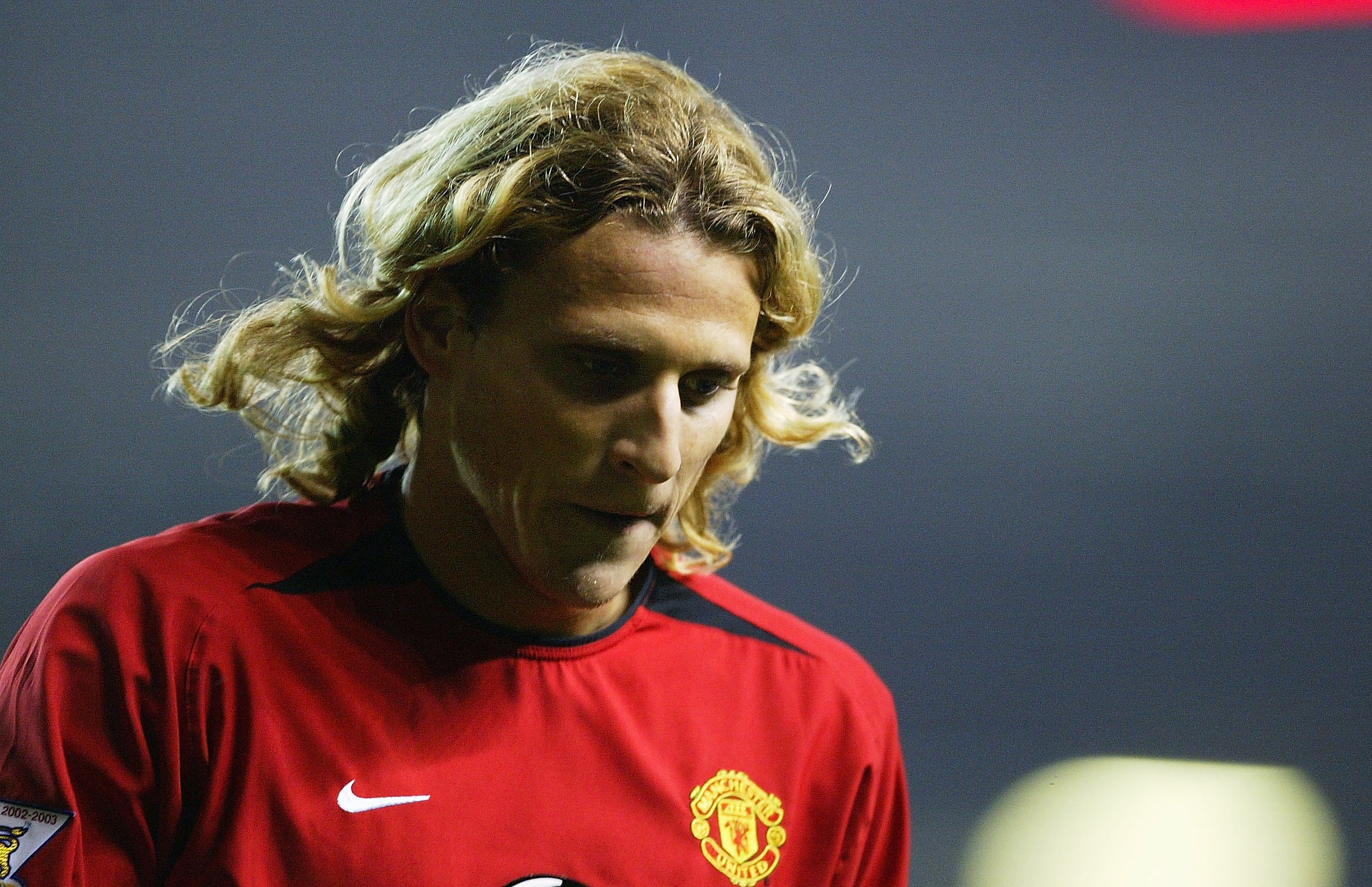 MANCHESTER, ENGLAND - FEBRUARY 11:  Diego Forlan of Manchester United at the end of the FA Barclaycard Premiership match between Manchester United and Middlesbrough at Old Trafford on February 11, 2004 in Manchester, England.  (Photo by Clive Mason/Getty Images)