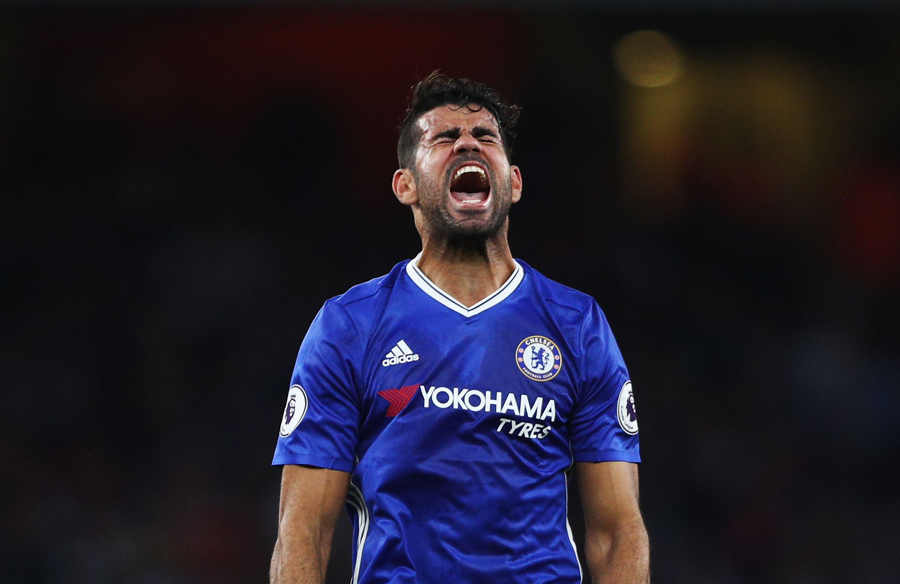 LONDON, ENGLAND - SEPTEMBER 24:  Diego Costa of Chelsea shows his frustration during the Premier League match between Arsenal and Chelsea at the Emirates Stadium on September 24, 2016 in London, England.  (Photo by Paul Gilham/Getty Images)