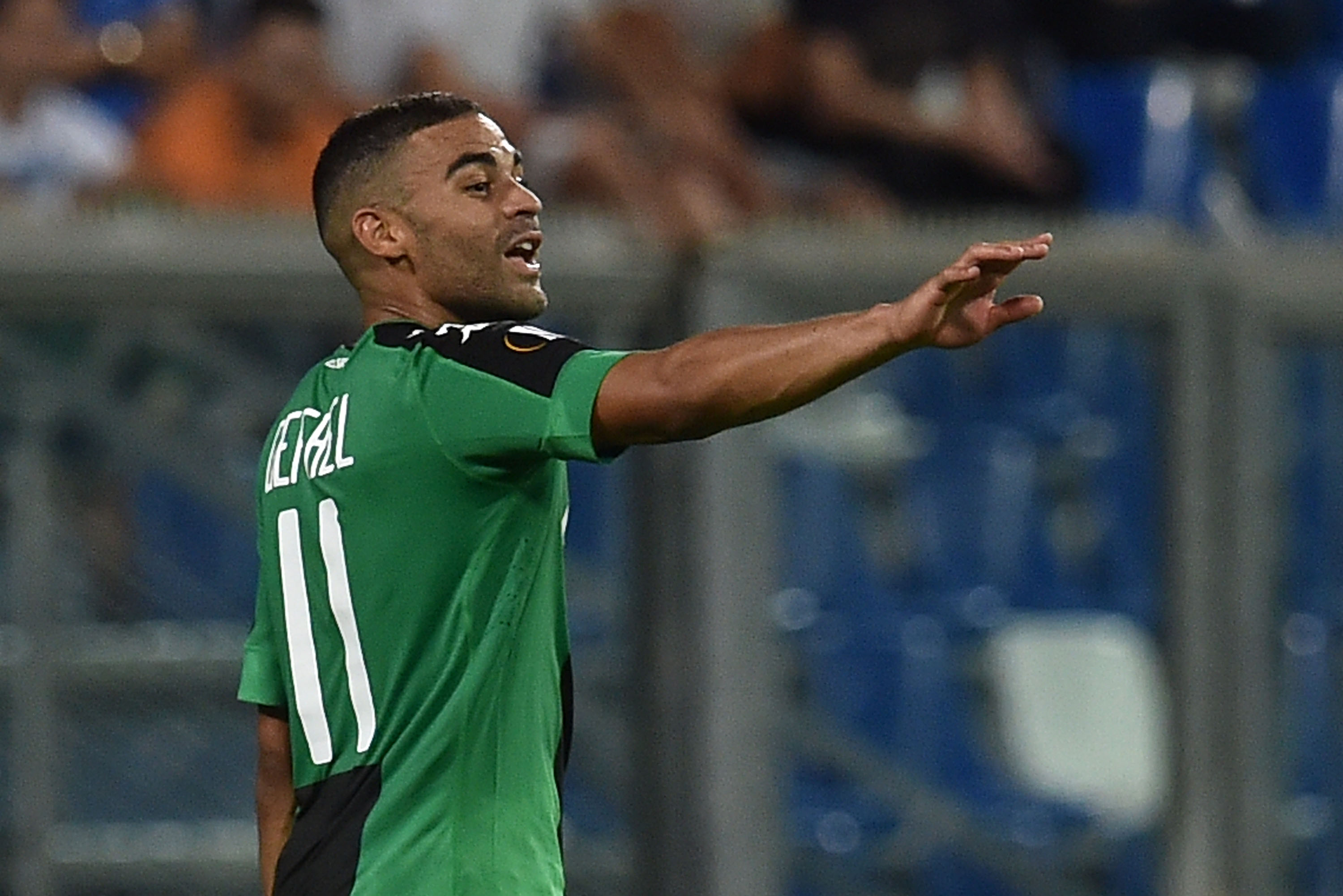 REGGIO NELL'EMILIA, ITALY - SEPTEMBER 15:  Gregoire Defrel of US Sassuolo Calcio celebrates after scoring the goal 2-0 during the UEFA Europa League match between US Sassuolo Calcio and Athletic Club at Mapei Stadium - Citta' del Tricolore on September 15, 2016 in Reggio nell'Emilia, Italy.  (Photo by Giuseppe Bellini/Getty Images)