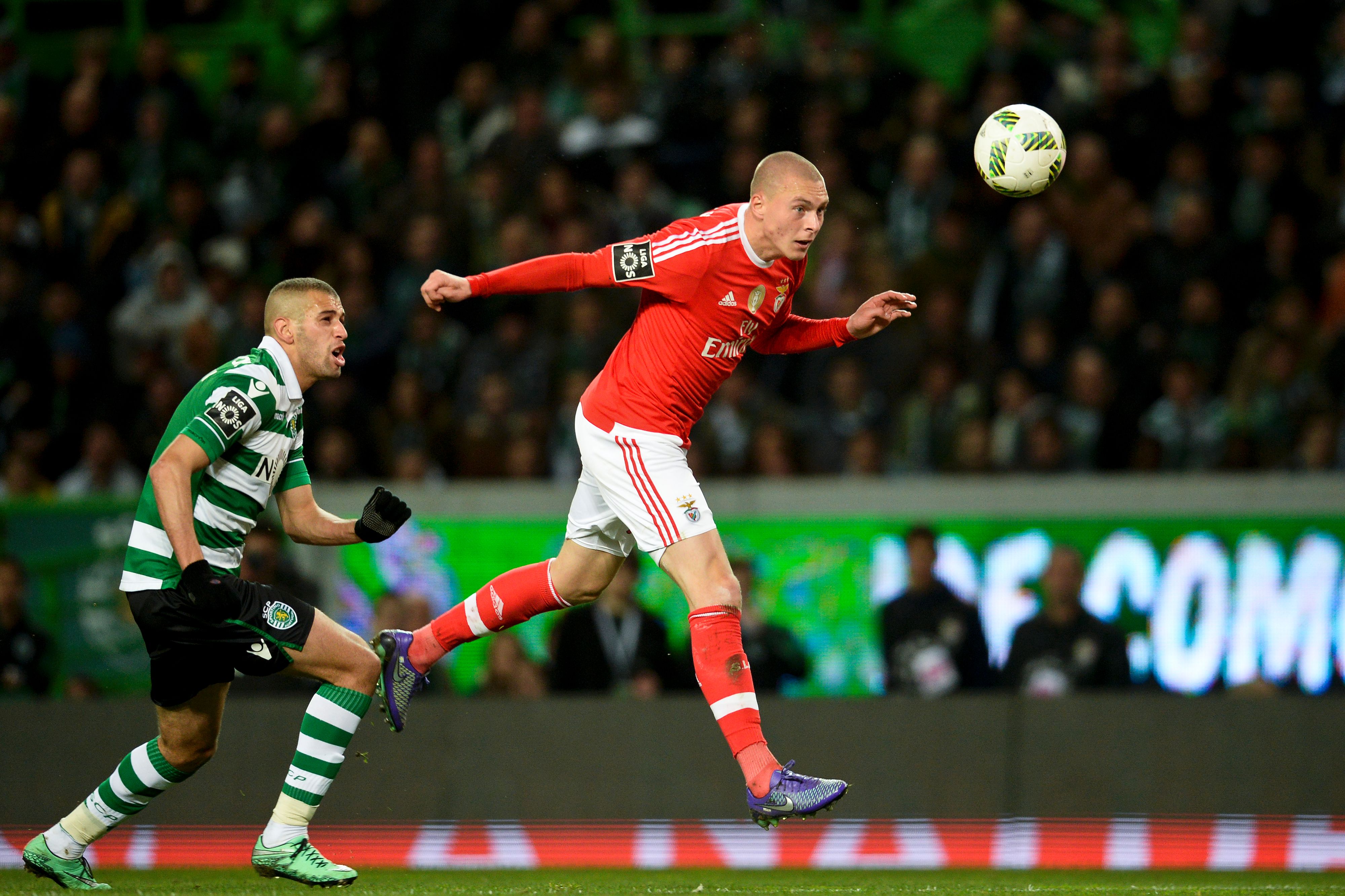 Sporting's Algerian forward Islam Slimani (L) vies with Benfica's Swedish defender Victor Lindelof during the Portuguese league football match Sporting CP vs SL Benfica at the Jose Alvalade stadium in Lisbon on March 5, 2016. / AFP / PATRICIA DE MELO MOREIRA        (Photo credit should read PATRICIA DE MELO MOREIRA/AFP/Getty Images)