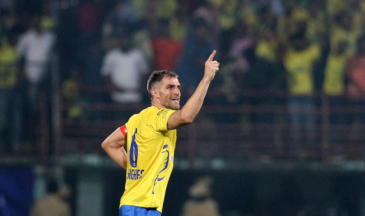 Aaron Hughes of Kerala Blasters FC celebrates a goal during match 48 of the Indian Super League (ISL) season 3 between Kerala Blasters FC and FC Pune City held at the Jawaharlal Nehru Stadium in Kochi, India on the 25th November 2016.

Photo by Vipin Pawar / ISL / SPORTZPICS