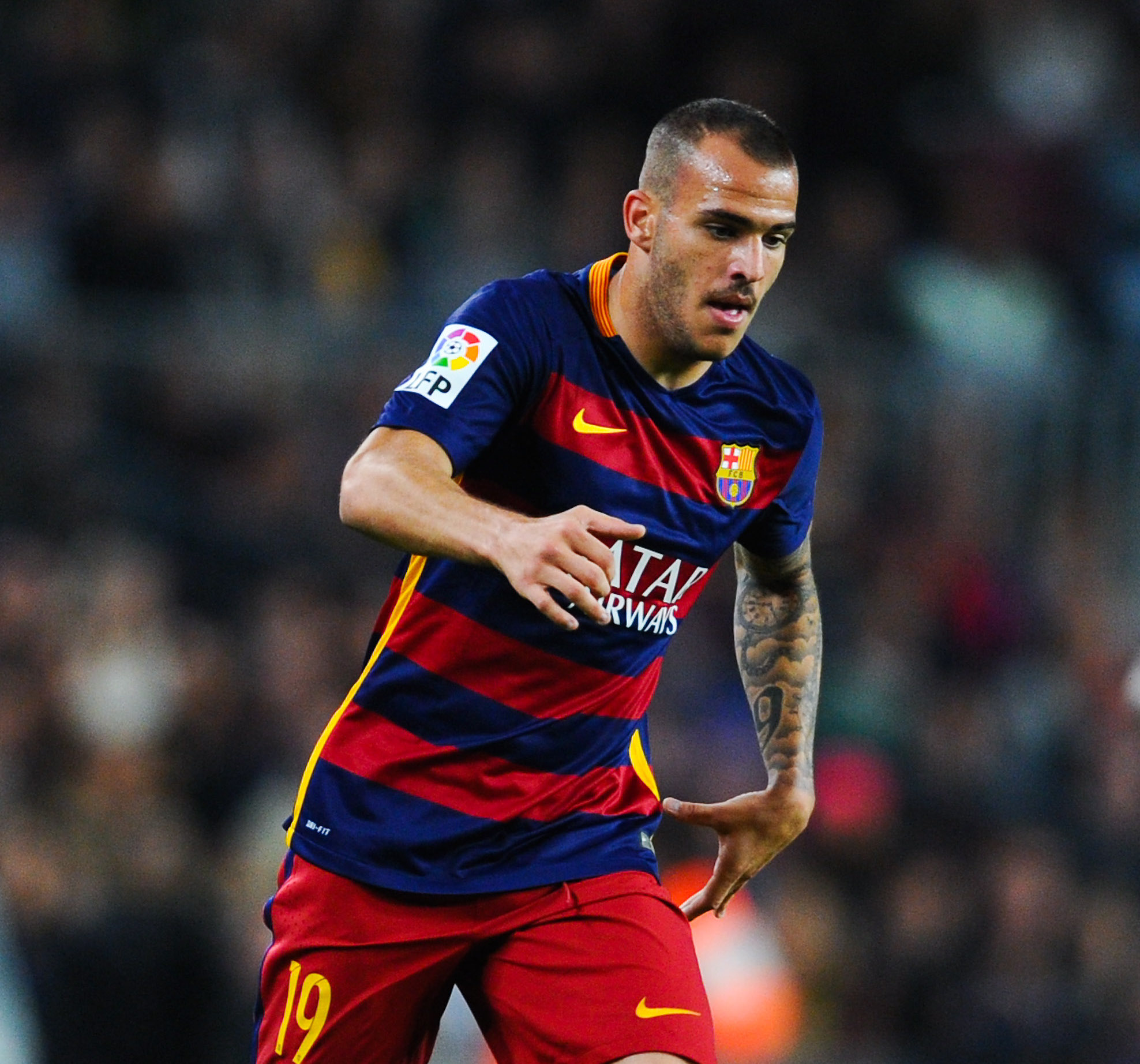BARCELONA, SPAIN - OCTOBER 17:  Sandro of FC Barcelona runs with the ball during the La Liga match between FC Barcelona and Rayo Vallecano at the Camp Nou stadium on October 17, 2015 in Barcelona, Spain.  (Photo by David Ramos/Getty Images)