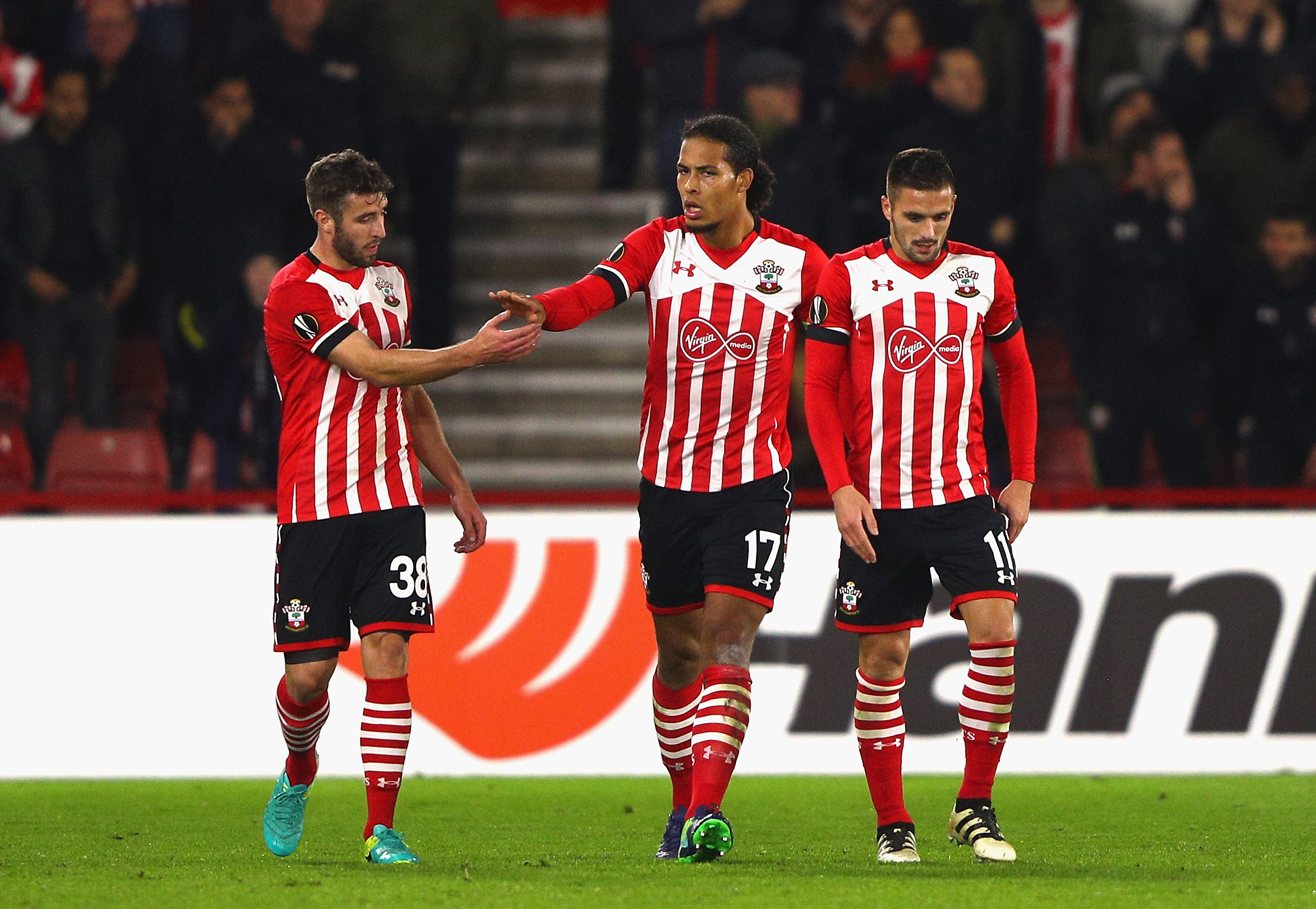 SOUTHAMPTON, ENGLAND - NOVEMBER 03:  Virgil van Dijk of Southampton (C) celebrates with Sam McQueen (L) and Dusan Tadic (R) after scoring his team's first goal during the UEFA Europa League Group K match between Southampton FC and FC Internazionale Milano at St Mary's Stadium on November 3, 2016 in Southampton, England.  (Photo by Ian Walton/Getty Images)