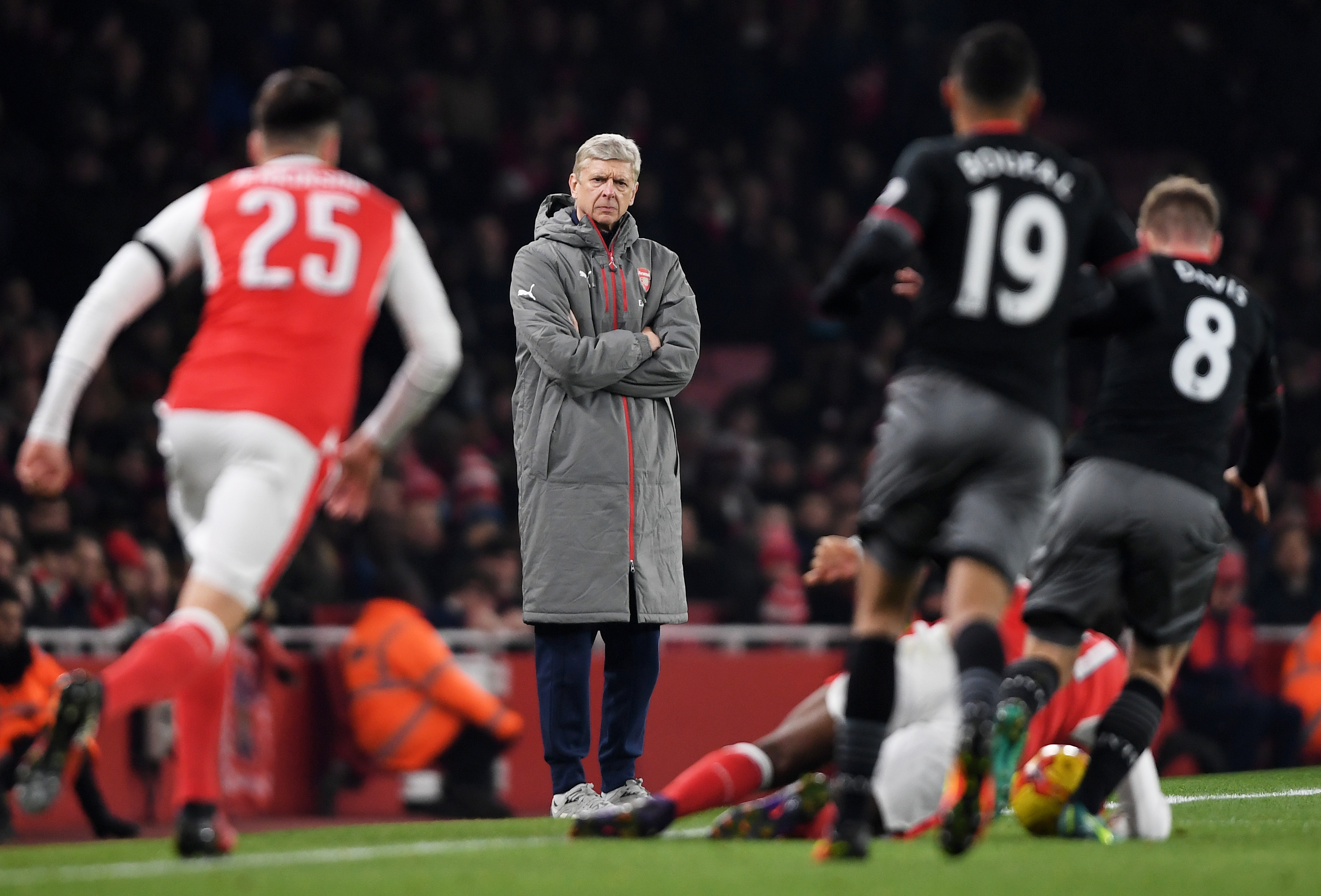 LONDON, ENGLAND - NOVEMBER 30: Arsene Wenger, Manager of Arsenal looks on during the EFL Cup quarter final match between Arsenal and Southampton at the Emirates Stadium on November 30, 2016 in London, England.  (Photo by Mike Hewitt/Getty Images)