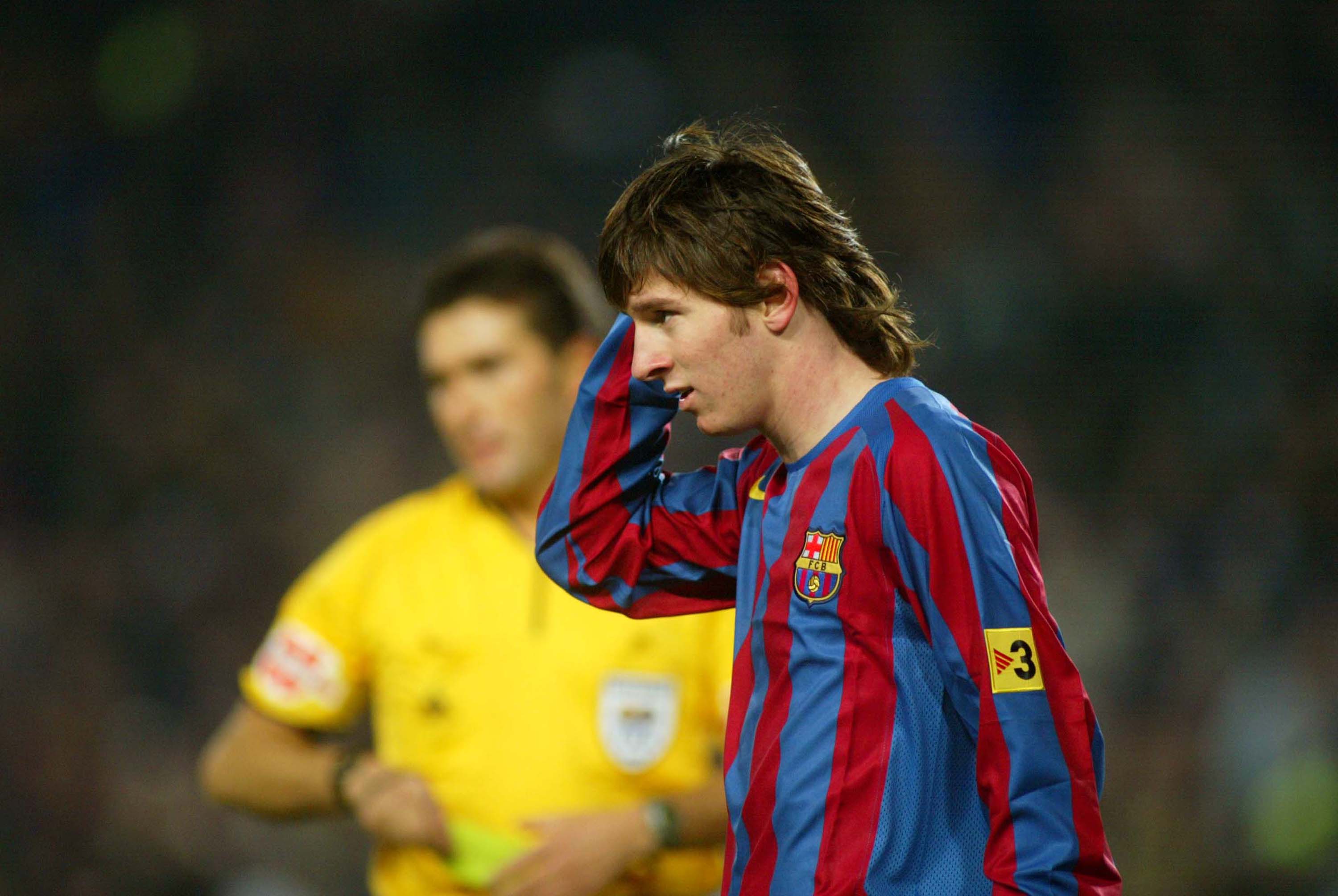 BARCELONA, SPAIN - DECEMBER 11:  Leo Messi of Barcelona is seen during the Primera Liga match between FC Barcelona and Sevilla on December 11, 2005 at the Camp Nou stadium in Barcelona, Spain.  (Photo by Luis Bagu/Getty Images)