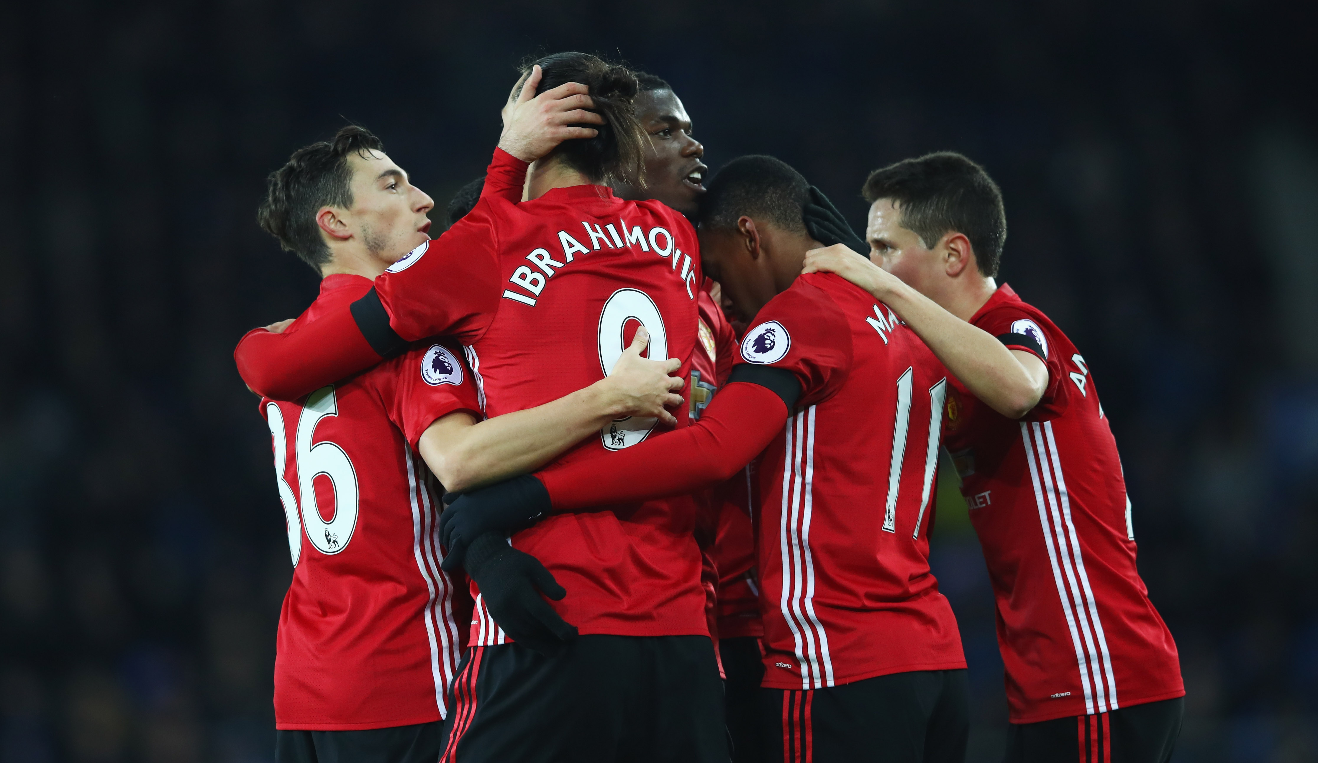 LIVERPOOL, ENGLAND - DECEMBER 04:  Zlatan Ibrahimovic of Manchester United (9) celebrates with team mates as he scores their first goal during the Premier League match between Everton and Manchester United at Goodison Park on December 4, 2016 in Liverpool, England.  (Photo by Clive Brunskill/Getty Images)