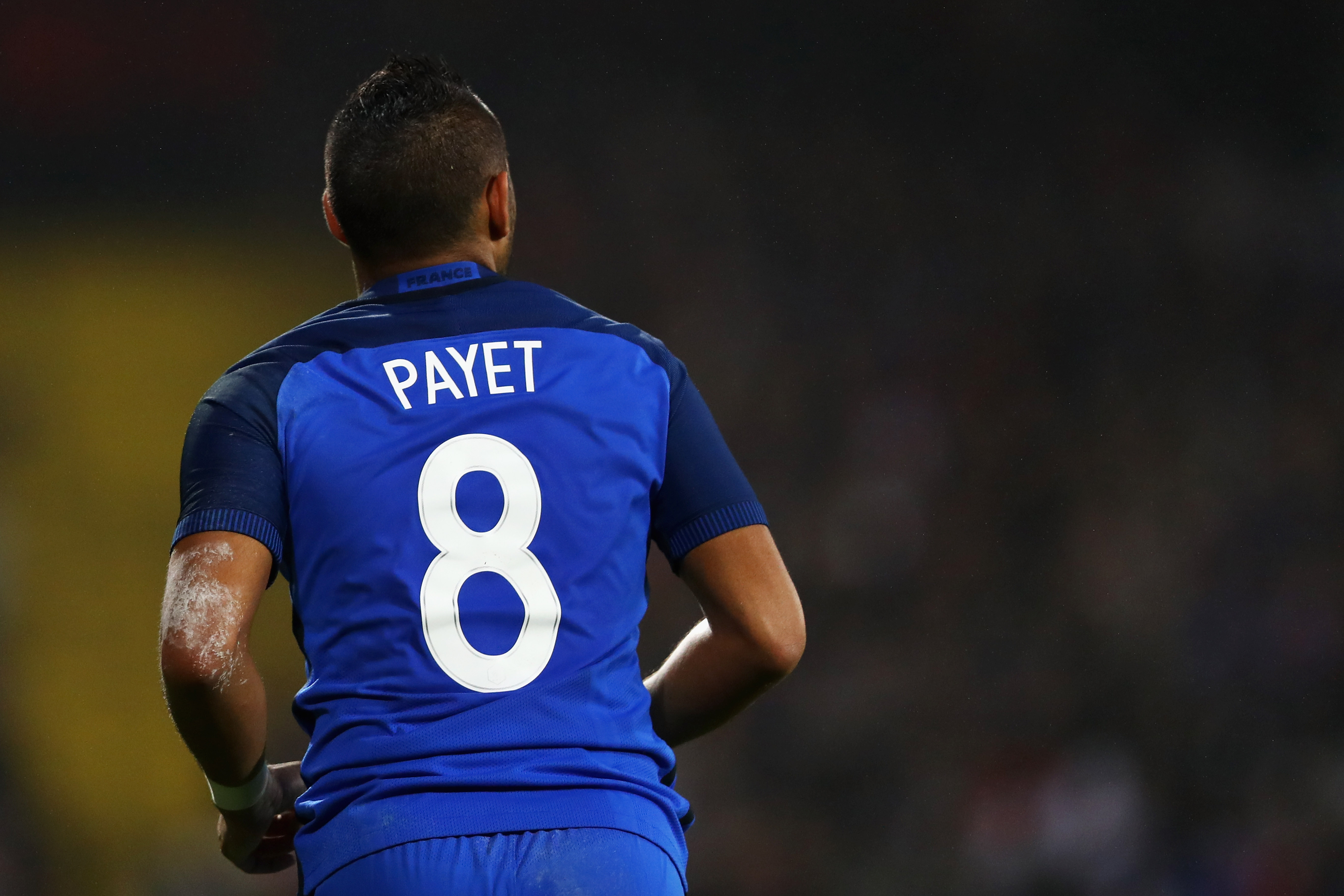 LENS, FRANCE - NOVEMBER 15:  Dimitri Payet of France in action during the International Friendly match between France and Ivory Coast held at Stade Felix Bollaert Deleis on November 15, 2016 in Lens, France.  (Photo by Dean Mouhtaropoulos/Getty Images)