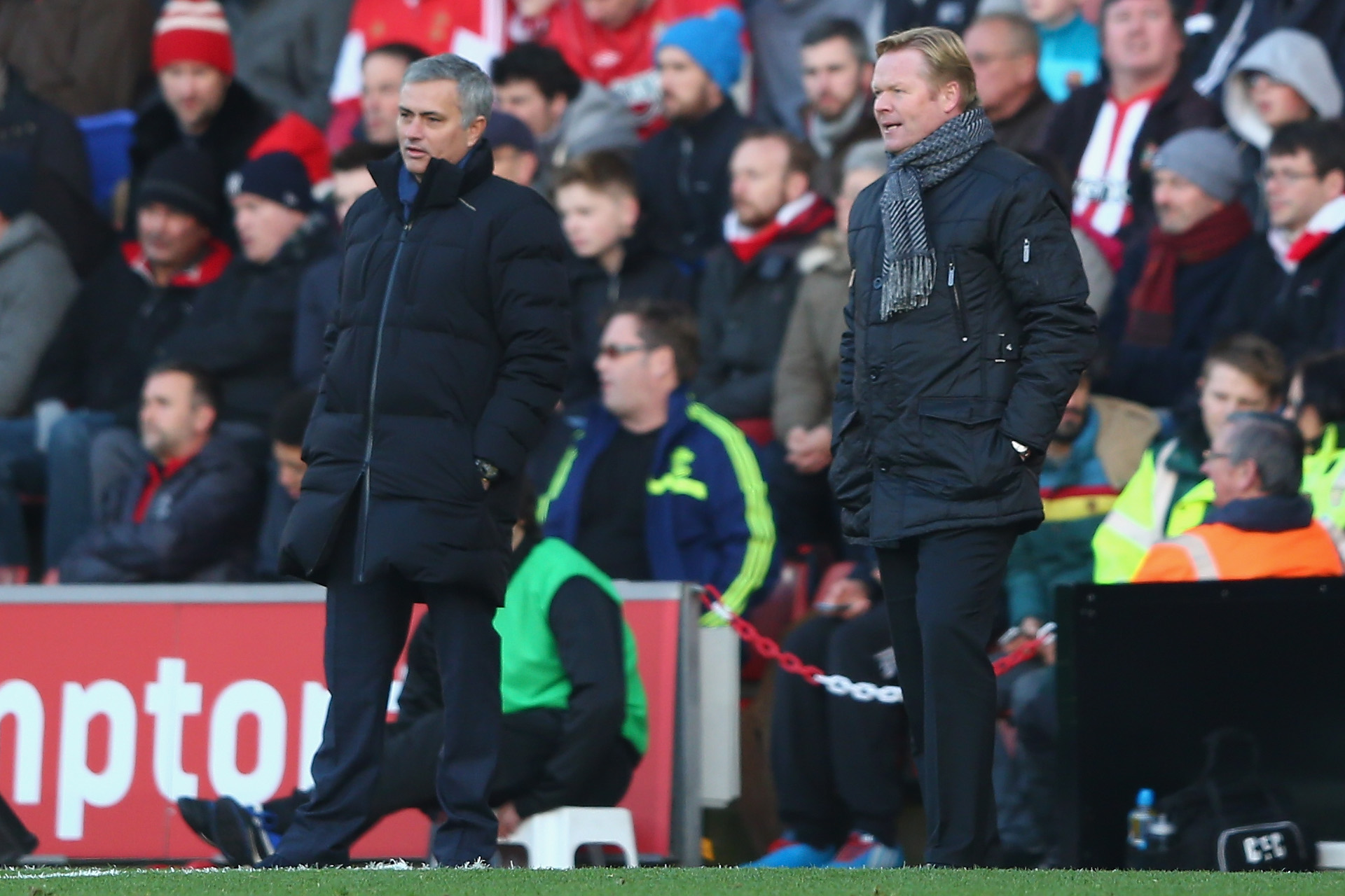 SOUTHAMPTON, ENGLAND - DECEMBER 28:  Ronald Koeman (R) the manager of Southampton looks on alongside Jose Mourinho the manager of Chelsea during the Barclays Premier League match between Southampton and Chelsea at St Mary's Stadium on December 28, 2014 in Southampton, England.  (Photo by Michael Steele/Getty Images)