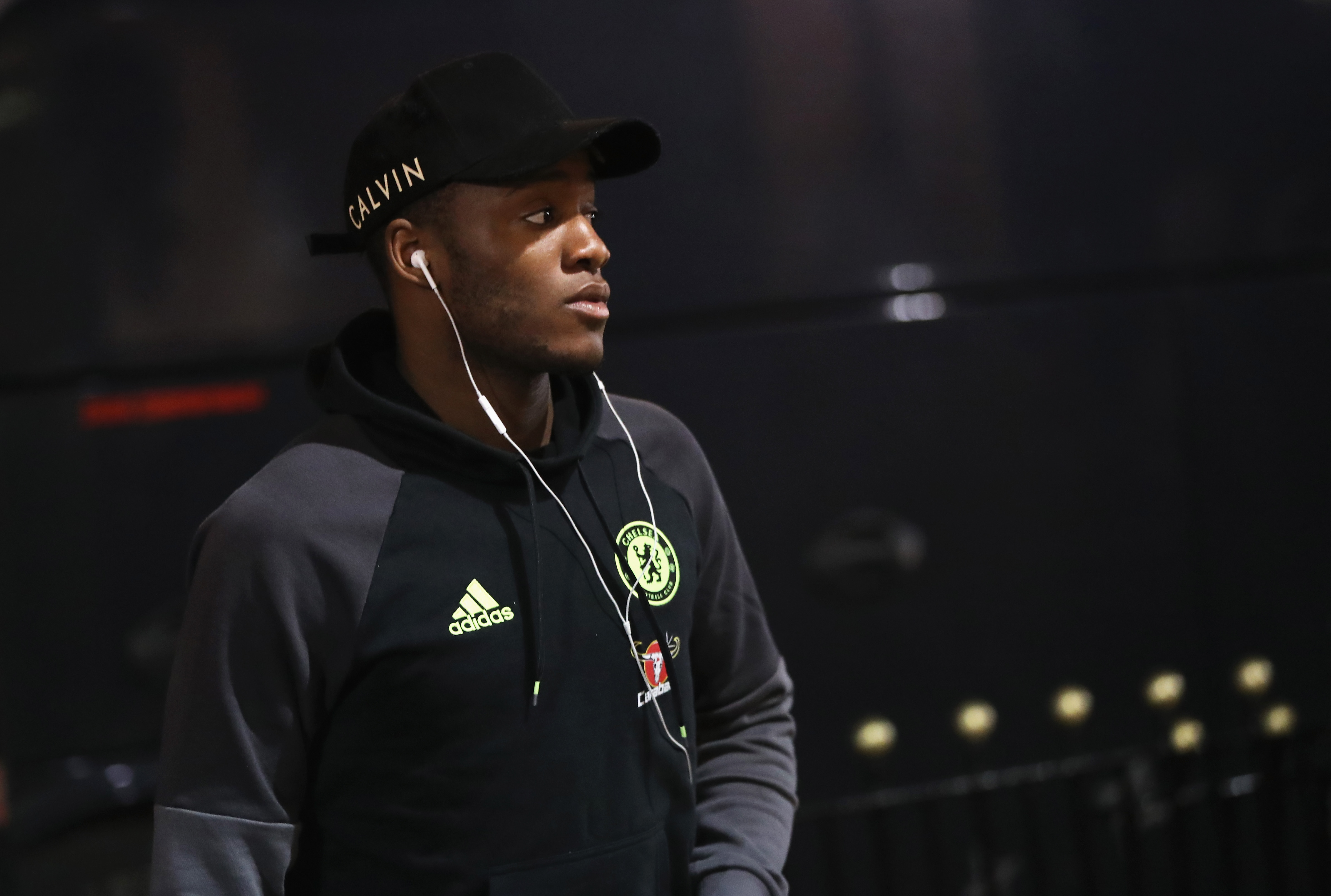 SUNDERLAND, ENGLAND - DECEMBER 14: Michy Batshuayi of Chelsea arrives at the stadiium prior to kick off  during the Premier League match between Sunderland and Chelsea at Stadium of Light on December 14, 2016 in Sunderland, England.  (Photo by Ian MacNicol/Getty Images)