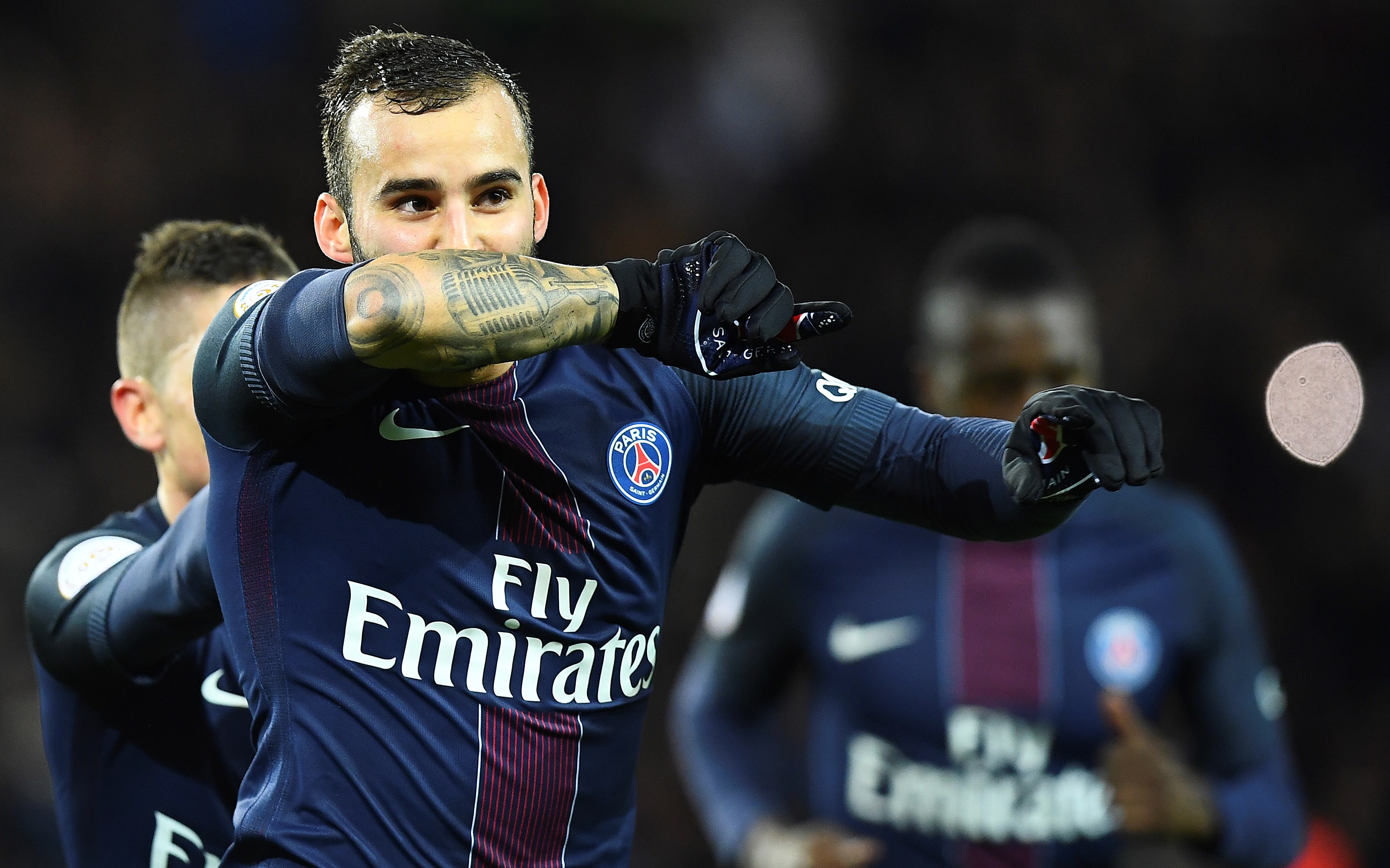 Paris Saint-Germain's Spain's  forward Rodriguez Jese (L) celebrates after scoring a goal  during the French L1 football match between Paris Saint-Germain and Nantes at the Parc des Princes stadium in Paris on November 19, 2016.  / AFP / FRANCK FIFE        (Photo credit should read FRANCK FIFE/AFP/Getty Images)