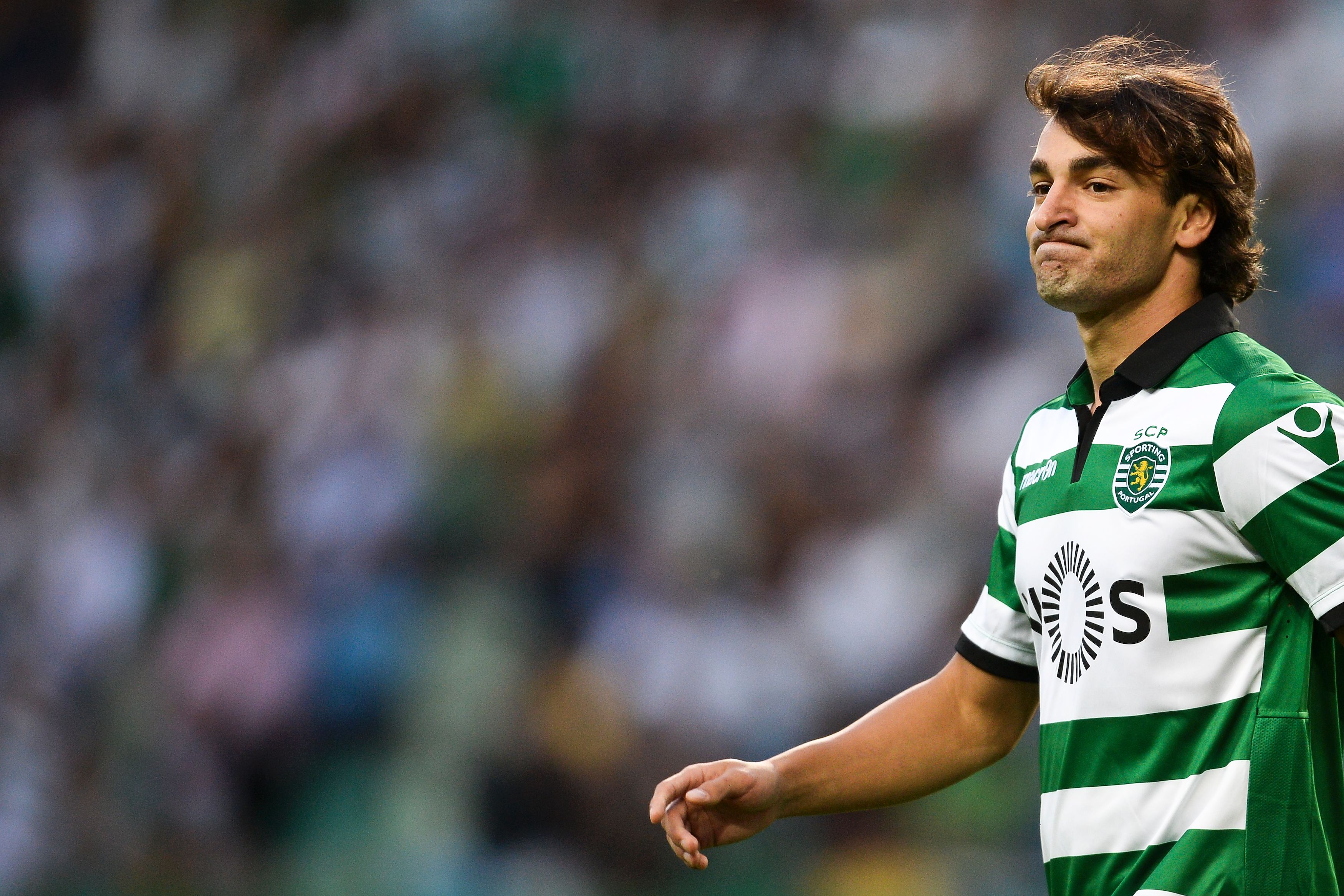Sporting's Serbian forward Lazar Markovic looks on during the Portuguese league football match Sporting CP vs Moreirense FC at the Jose Alvalade stadium in Lisbon on September 10, 2016. / AFP / PATRICIA DE MELO MOREIRA        (Photo credit should read PATRICIA DE MELO MOREIRA/AFP/Getty Images)