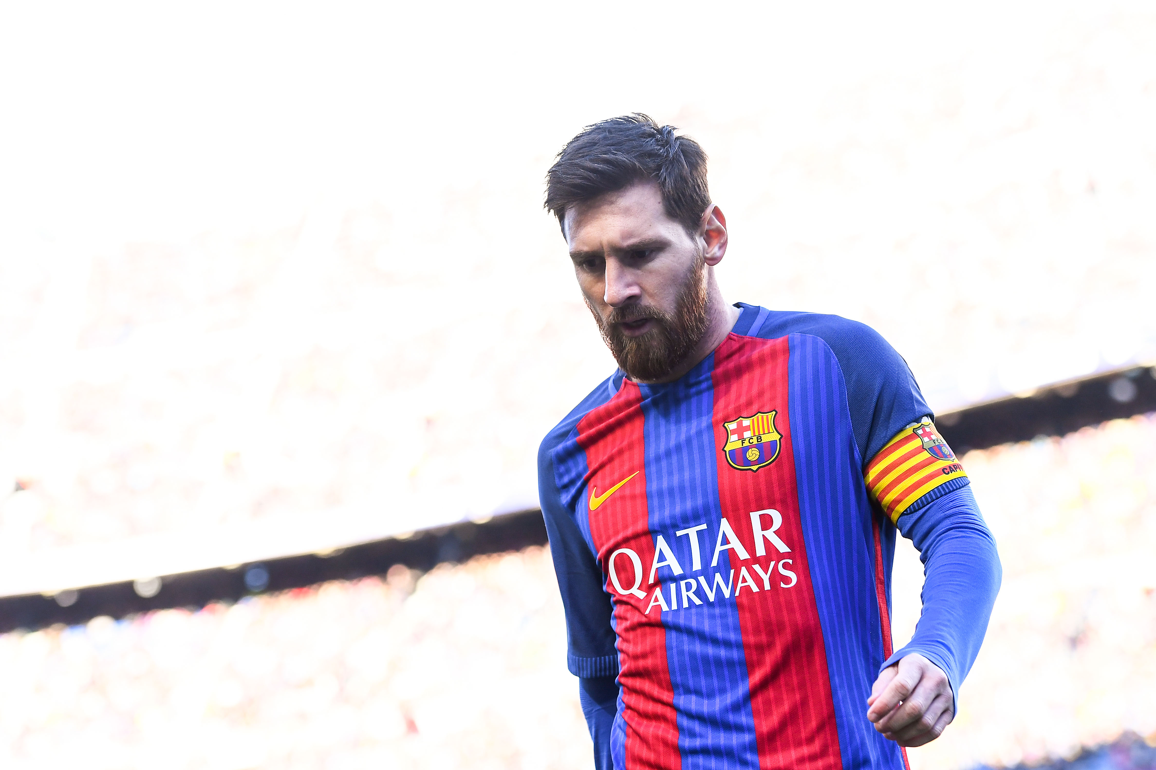 BARCELONA, SPAIN - JANUARY 14:  Lionel Messi of FC Barcelona looks on during the La Liga match between FC Barcelona and UD Las Palmas at Camp Nou stadium on January 14, 2017 in Barcelona, Spain.  (Photo by David Ramos/Getty Images)