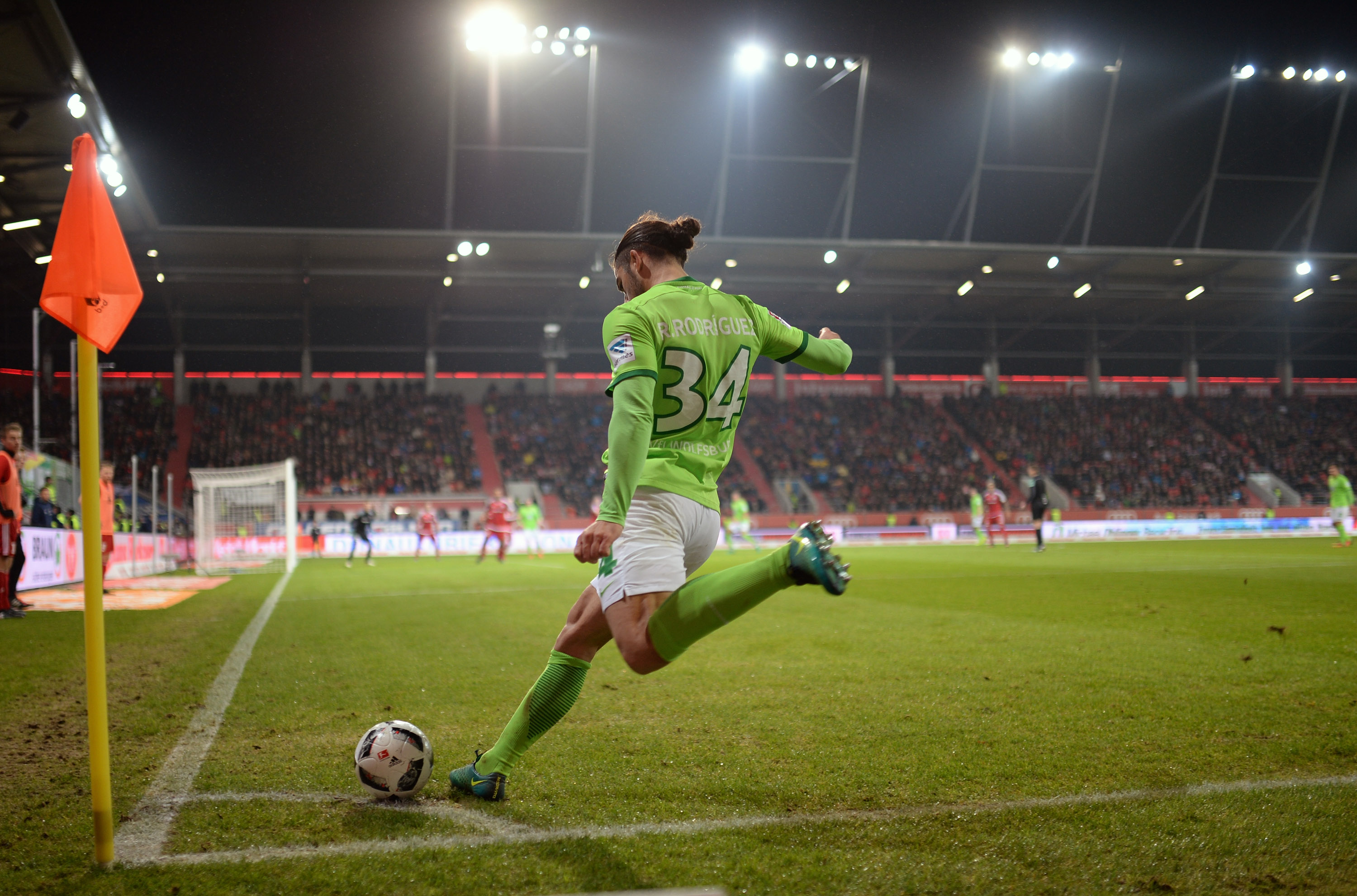 INGOLSTADT, GERMANY - NOVEMBER 26:  Ricardo Rodriguez of Wolfsburg kicking a corner during the Bundesliga match between FC Ingolstadt 04 and VfL Wolfsburg at Audi Sportpark on November 26, 2016 in Ingolstadt, Germany.  (Photo by Deniz Calagan/Bongarts/Getty Images)