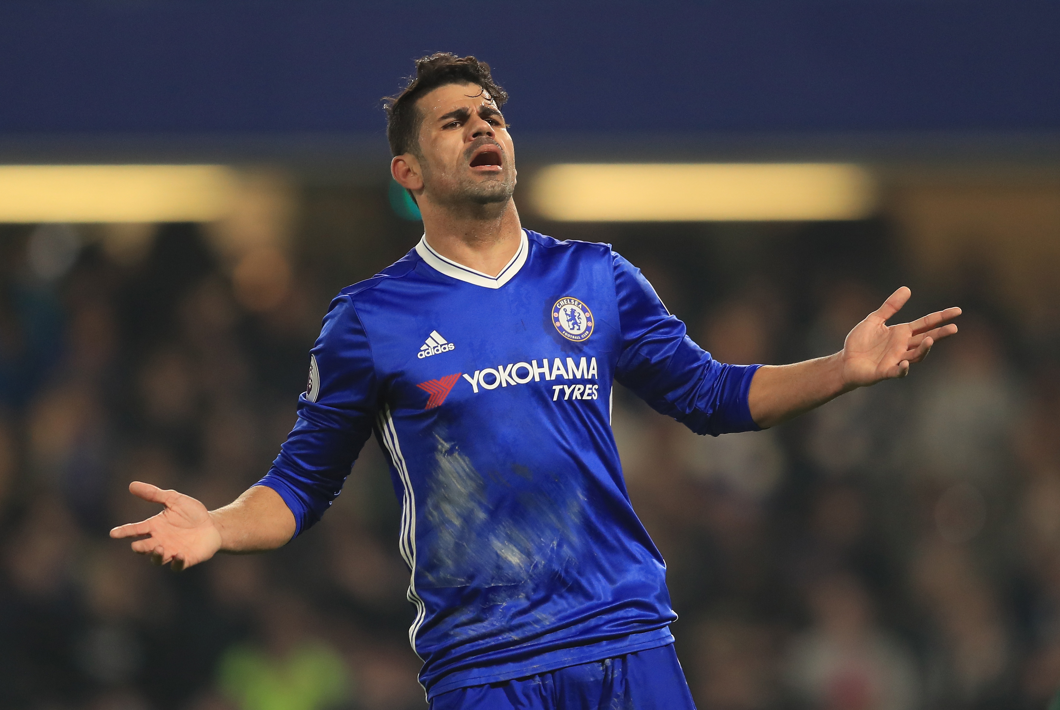 LONDON, ENGLAND - JANUARY 22: Diego Costa of Chelsea reacts  during the Premier League match between Chelsea and Hull City at Stamford Bridge on January 22, 2017 in London, England.  (Photo by Richard Heathcote/Getty Images)