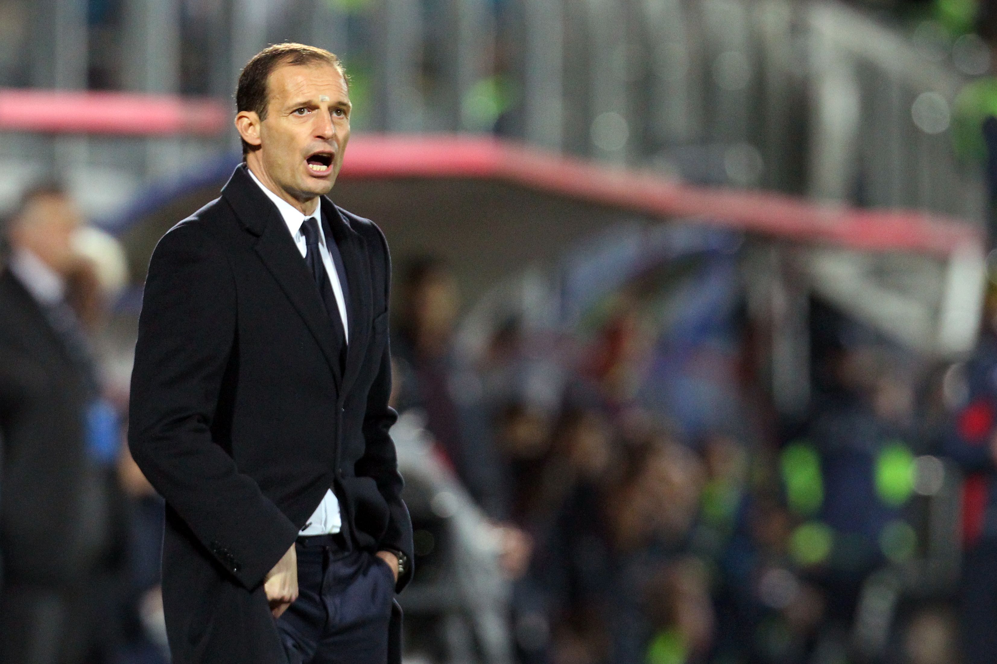 Juventus' Italian coach Massimiliano Allegri shouts during the Italian Serie A football match between FC Crotone and Juventus FC on February 8, 2017 at the Ezio Scida Stadium, in Crotone. / AFP / CARLO HERMANN        (Photo credit should read CARLO HERMANN/AFP/Getty Images)