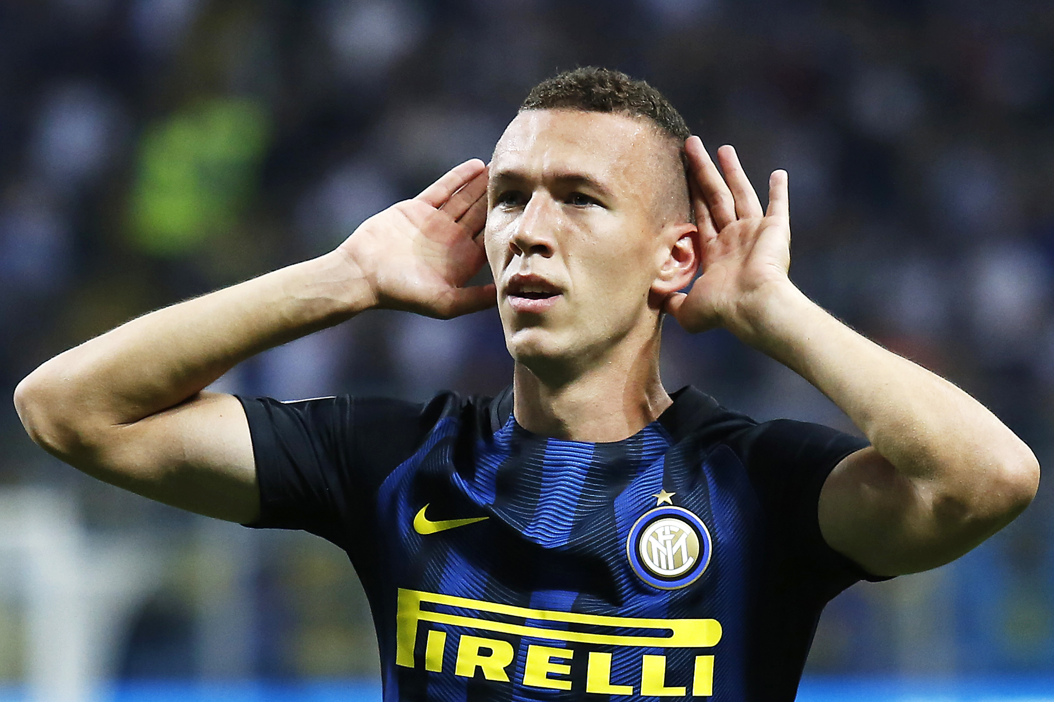 "Do I hear Manchester United?" (Photo by MARCO BERTORELLO/AFP/Getty Images)