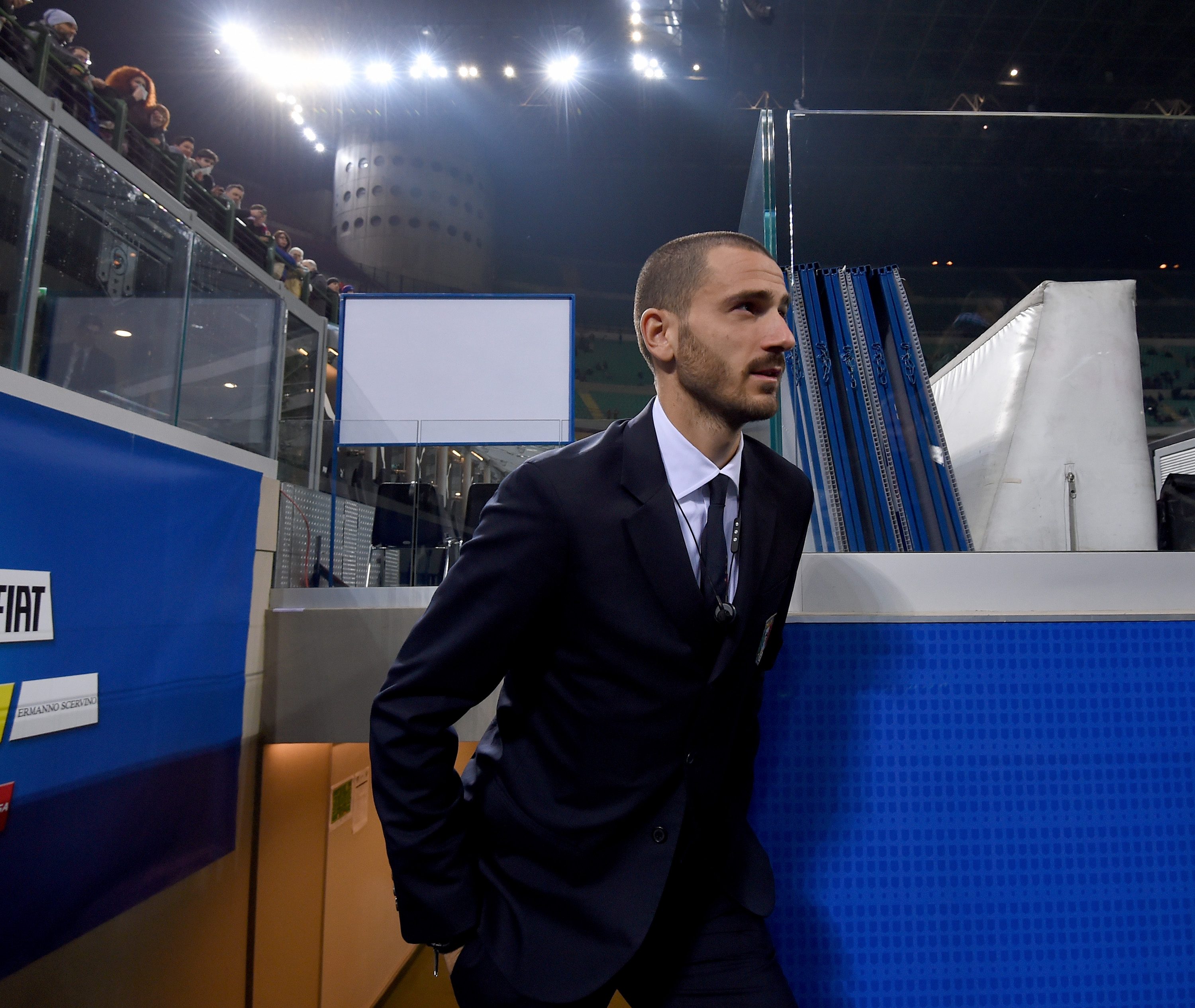 MILAN, ITALY - NOVEMBER 15:  Leonardo Bonucci of Italy makes his way on the pitch before the International Friendly Match between Italy and Germany at Giuseppe Meazza Stadium on November 15, 2016 in Milan, .  (Photo by Claudio Villa/Getty Images)