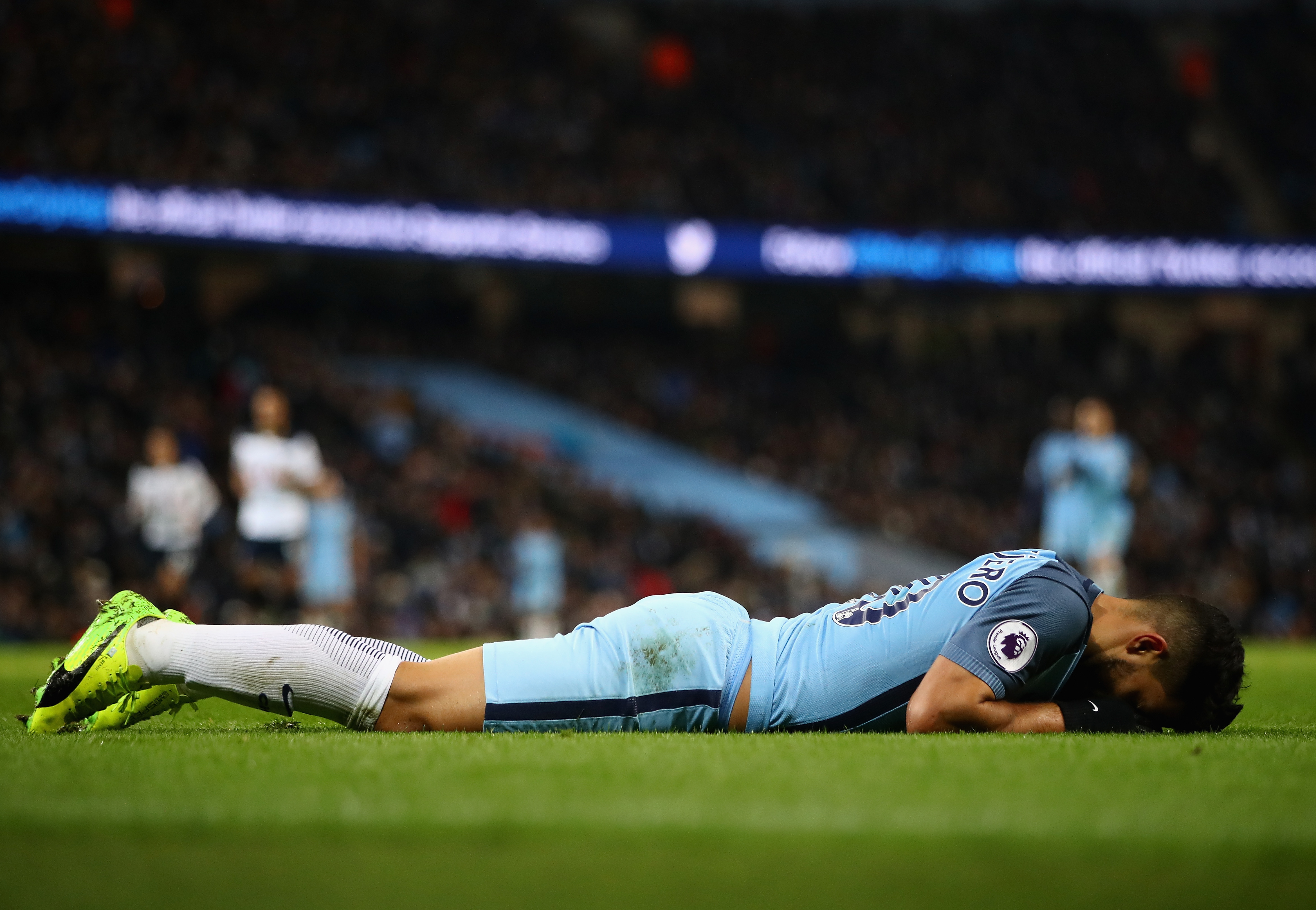 MANCHESTER, ENGLAND - JANUARY 21:  Sergio Aguero of manchester City in action during the Premier League match between Manchester City and Tottenham Hotspur at Etihad Stadium on January 21, 2017 in Manchester, England.  (Photo by Clive Mason/Getty Images)