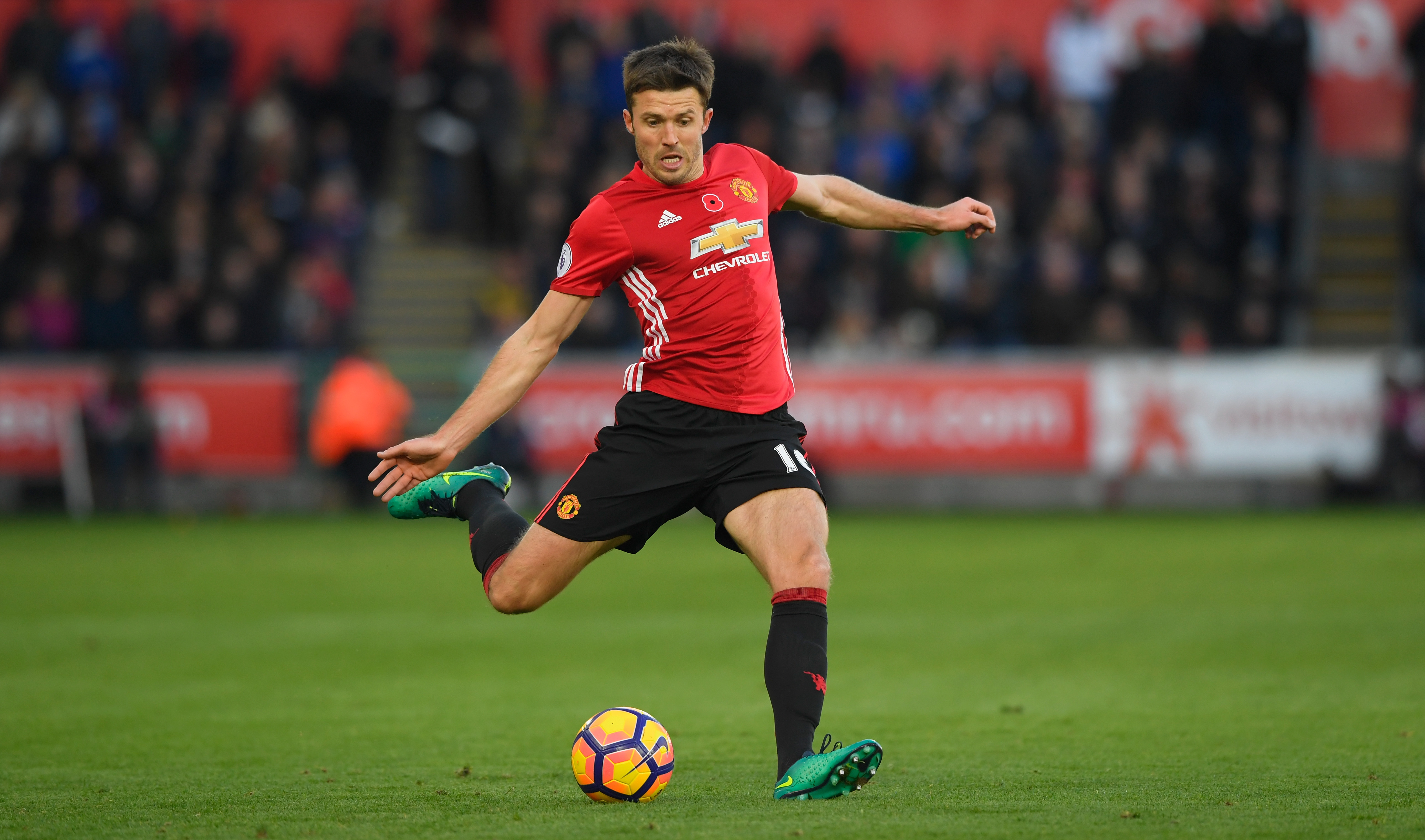 SWANSEA, WALES - NOVEMBER 06:  United player Michael Carrick in action during the Premier League match between Swansea City and Manchester United at Liberty Stadium on November 6, 2016 in Swansea, Wales.  (Photo by Stu Forster/Getty Images)