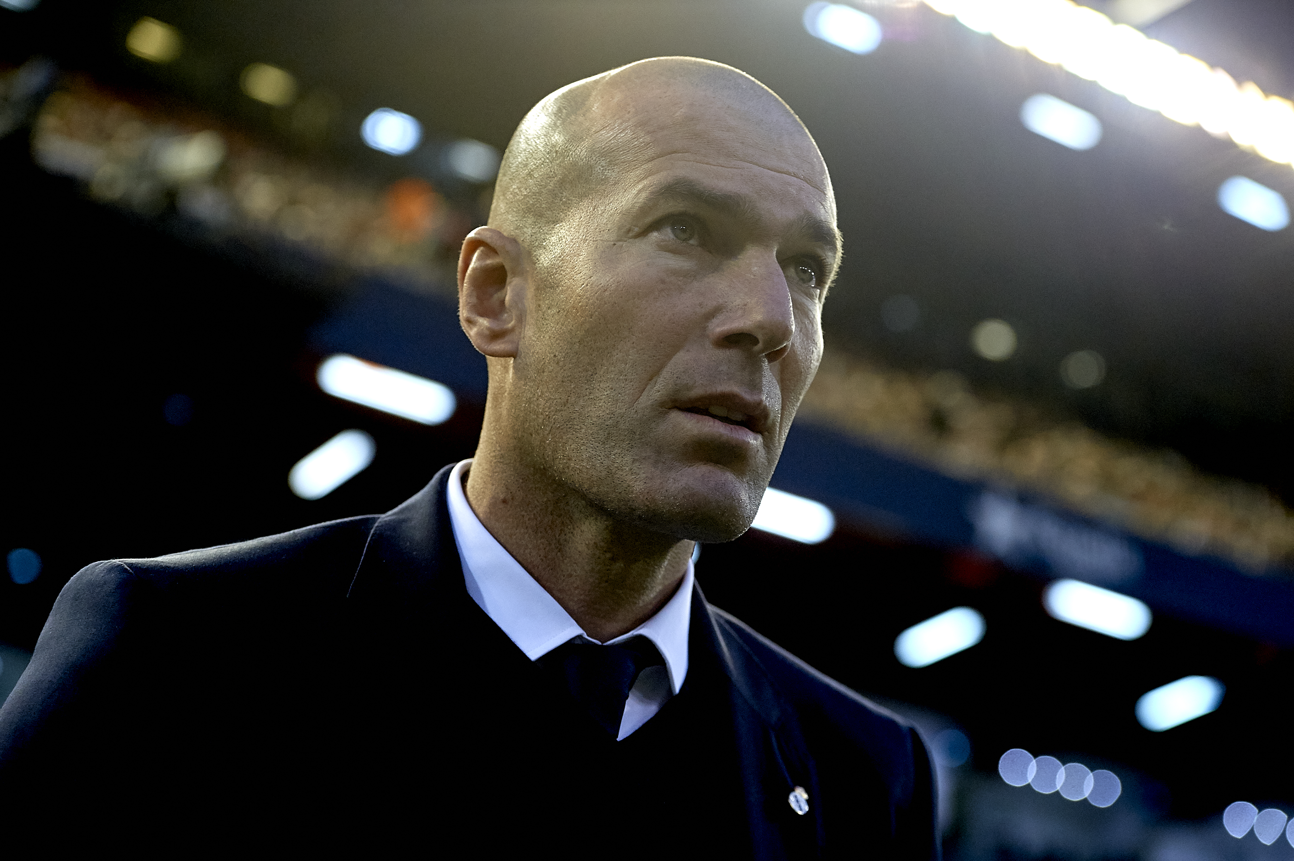 VALENCIA, SPAIN - FEBRUARY 22:  Real Madrid manager Zinedine Zidane looks on prior to the La Liga match between Valencia CF and Real Madrid at Mestalla Stadium on February 22, 2017 in Valencia, Spain.  (Photo by Manuel Queimadelos Alonso/Getty Images)