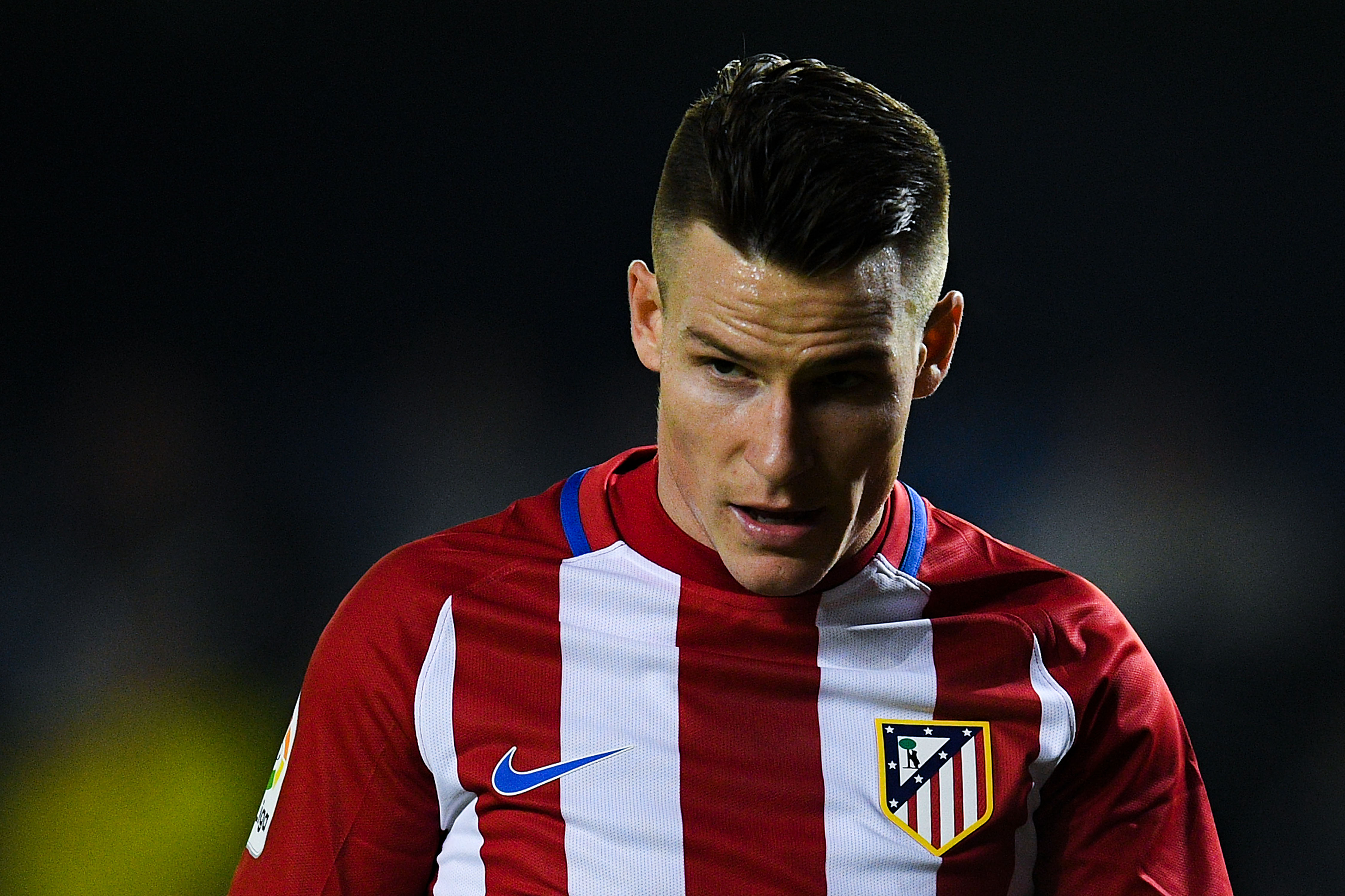 VILLARREAL, SPAIN - DECEMBER 12:  Kevin Gameiro of Club Atletico de Madrid looks on during the La Liga match between Villarreal CF and Club Atletico de Madrid at El Madrigal stadium on December 12, 2016 in Villarreal, Spain.  (Photo by David Ramos/Getty Images)