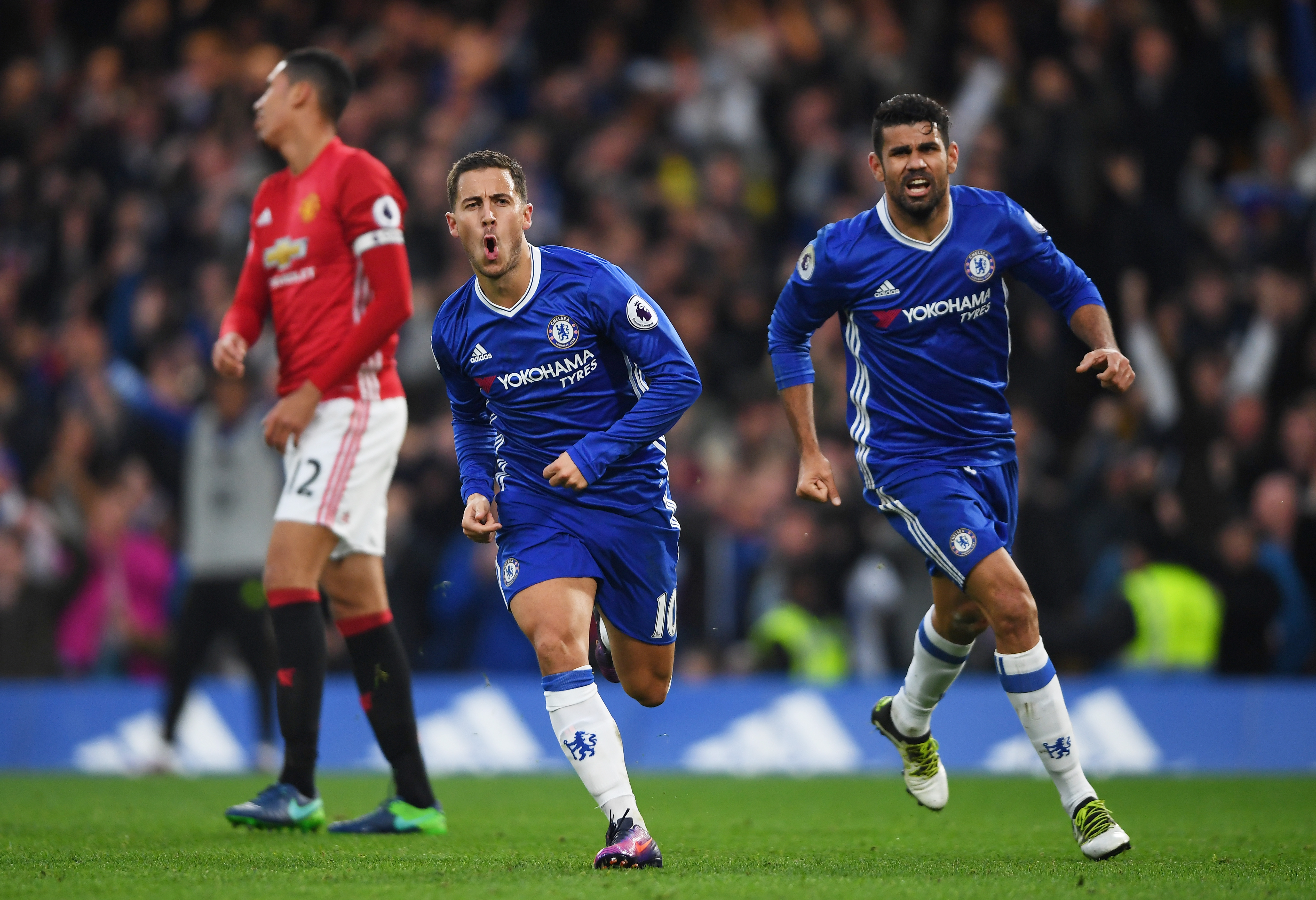 LONDON, ENGLAND - OCTOBER 23:  Eden Hazard of Chelsea celebrates scoring his sides third goal with Diego Costa of Chelsea during the Premier League match between Chelsea and Manchester United at Stamford Bridge on October 23, 2016 in London, England.  (Photo by Mike Hewitt/Getty Images)