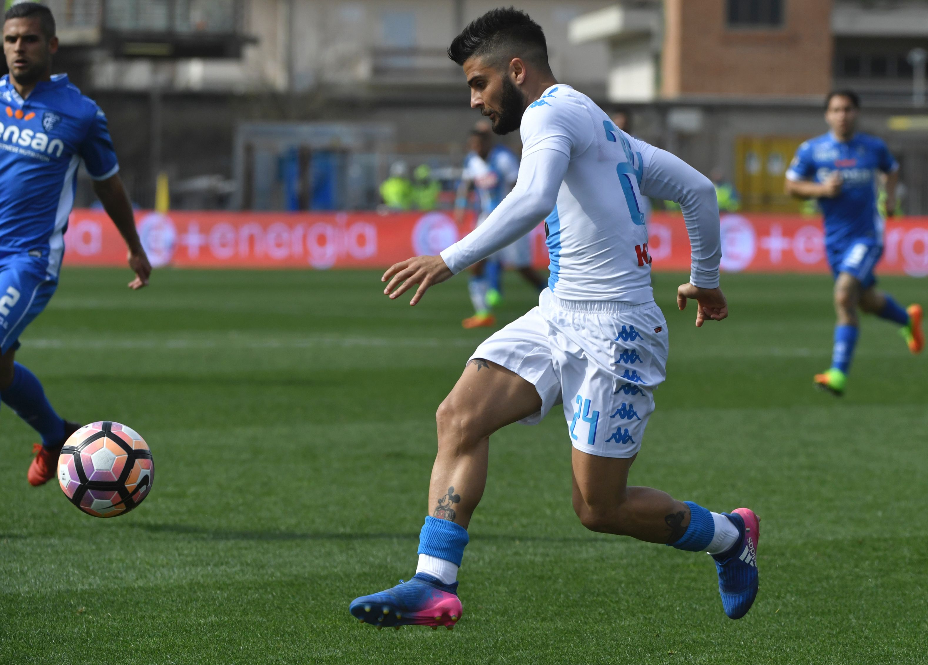 Napoli's Italian midfielder Lorenzo Insigne controls the ball during the Italian Serie A football match Empoli versus Napoli on March 19, 2017 at the Carlo Castellani Stadium in Empoli. / AFP PHOTO / ANDREAS SOLARO        (Photo credit should read ANDREAS SOLARO/AFP/Getty Images)