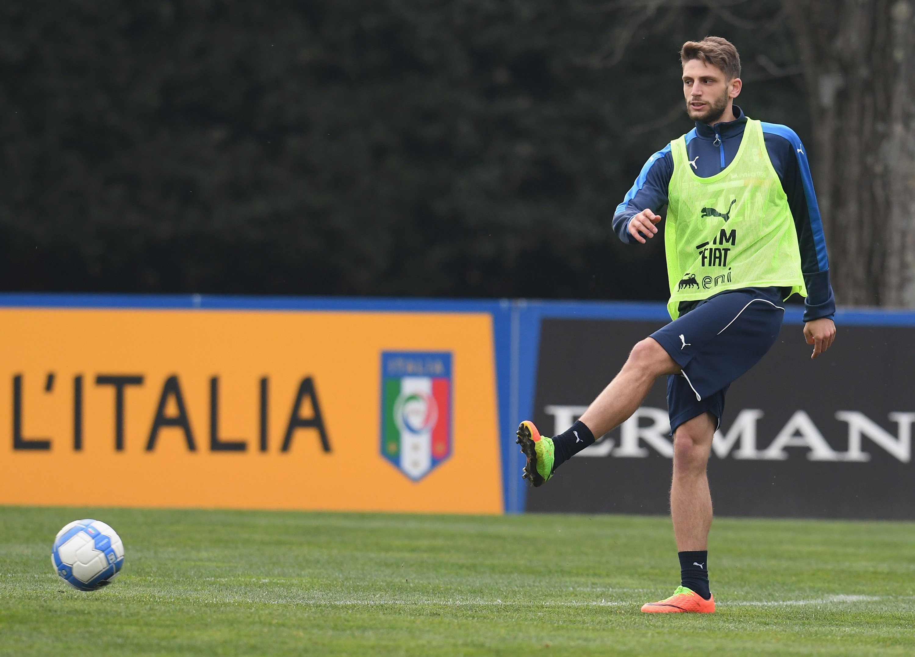 FLORENCE, ITALY - FEBRUARY 22:  Domenico Berardi of Italy in action during the training session at the club's training ground at Coverciano on February 22, 2017 in Florence, Italy.  (Photo by Claudio Villa/Getty Images)