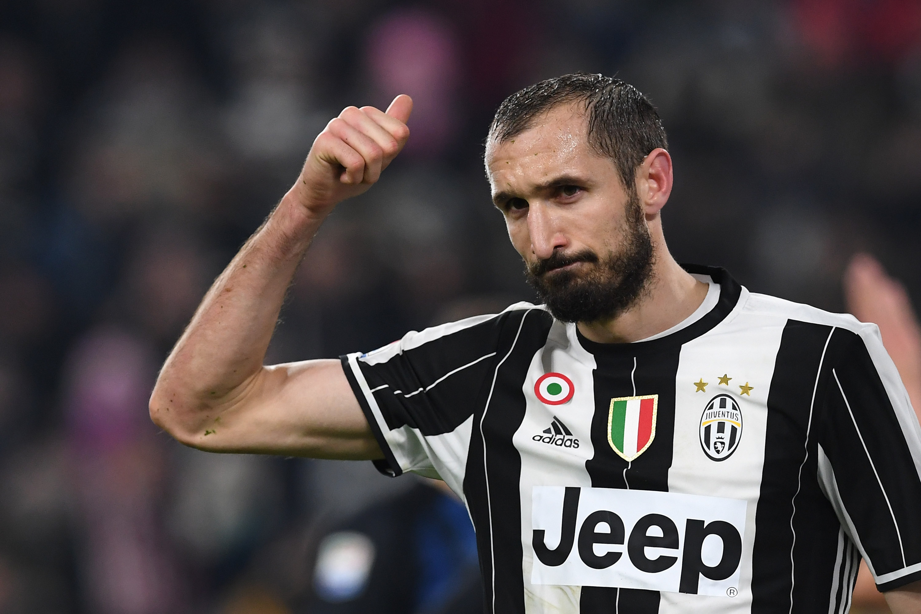 TURIN, ITALY - FEBRUARY 05:  Giorgio Chiellini of Juventus FC gestures during the Serie A match between Juventus FC and FC Internazionale at Juventus Stadium on February 5, 2017 in Turin, Italy.  (Photo by Valerio Pennicino/Getty Images)
