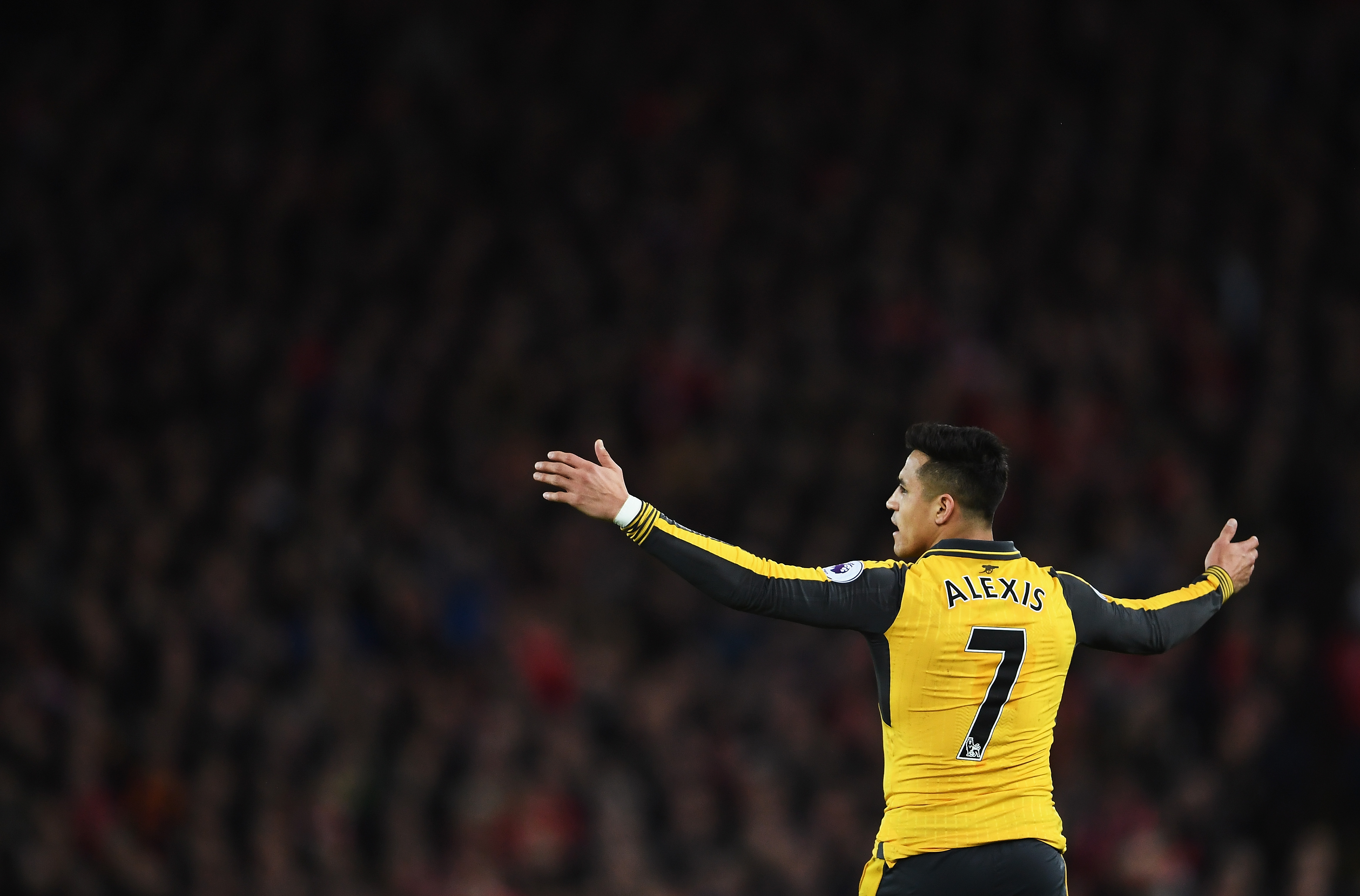 Arsenal needs Alexis to secure a top four finish. (Picture Courtesy - AFP/Getty Images)