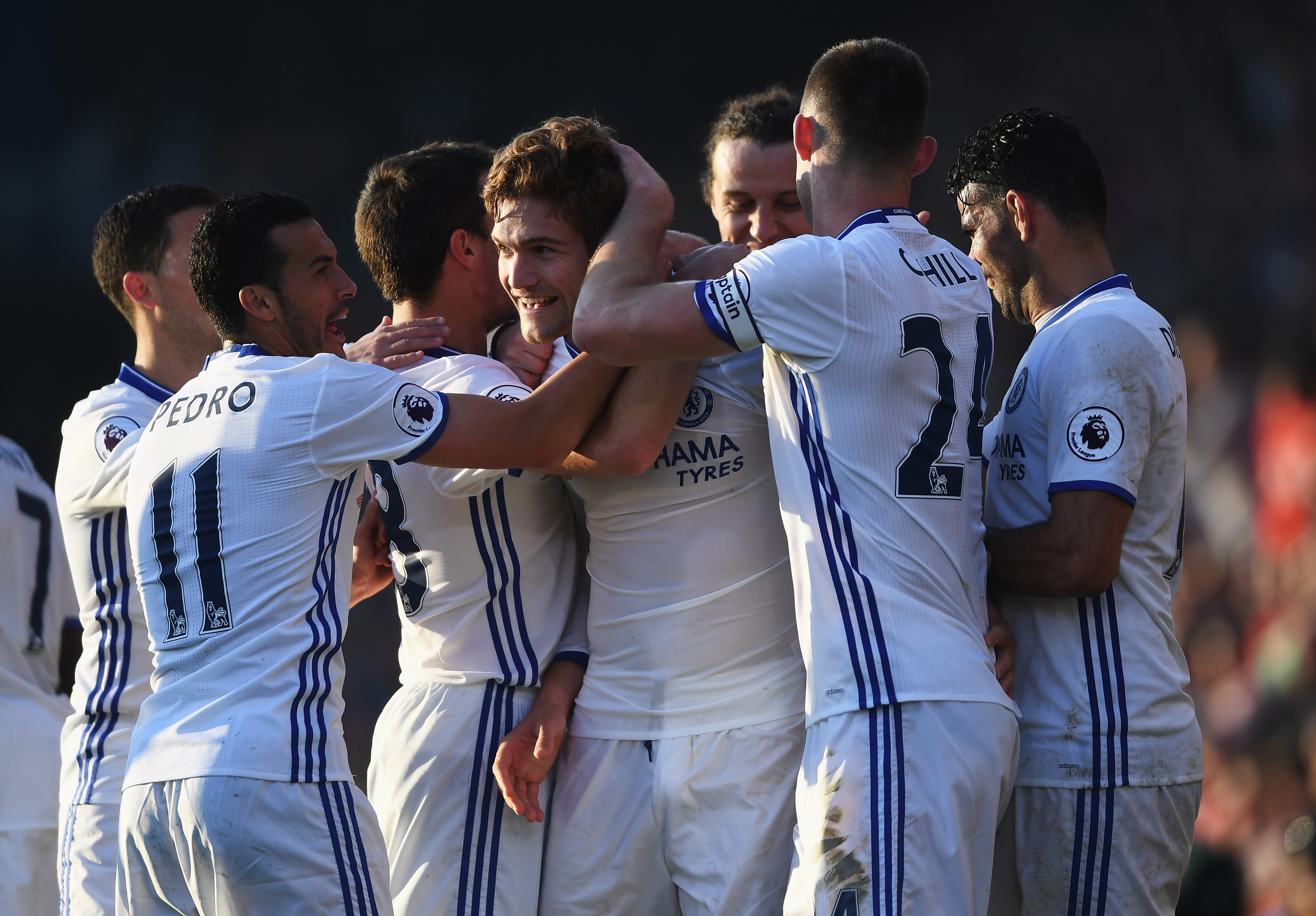 BOURNEMOUTH, ENGLAND - APRIL 08:  Marcos Alonso of Chelsea celebrates scoring his sides third goal with his Chelsea team mates during the Premier League match between AFC Bournemouth and Chelsea at Vitality Stadium on April 8, 2017 in Bournemouth, England.  (Photo by Mike Hewitt/Getty Images)