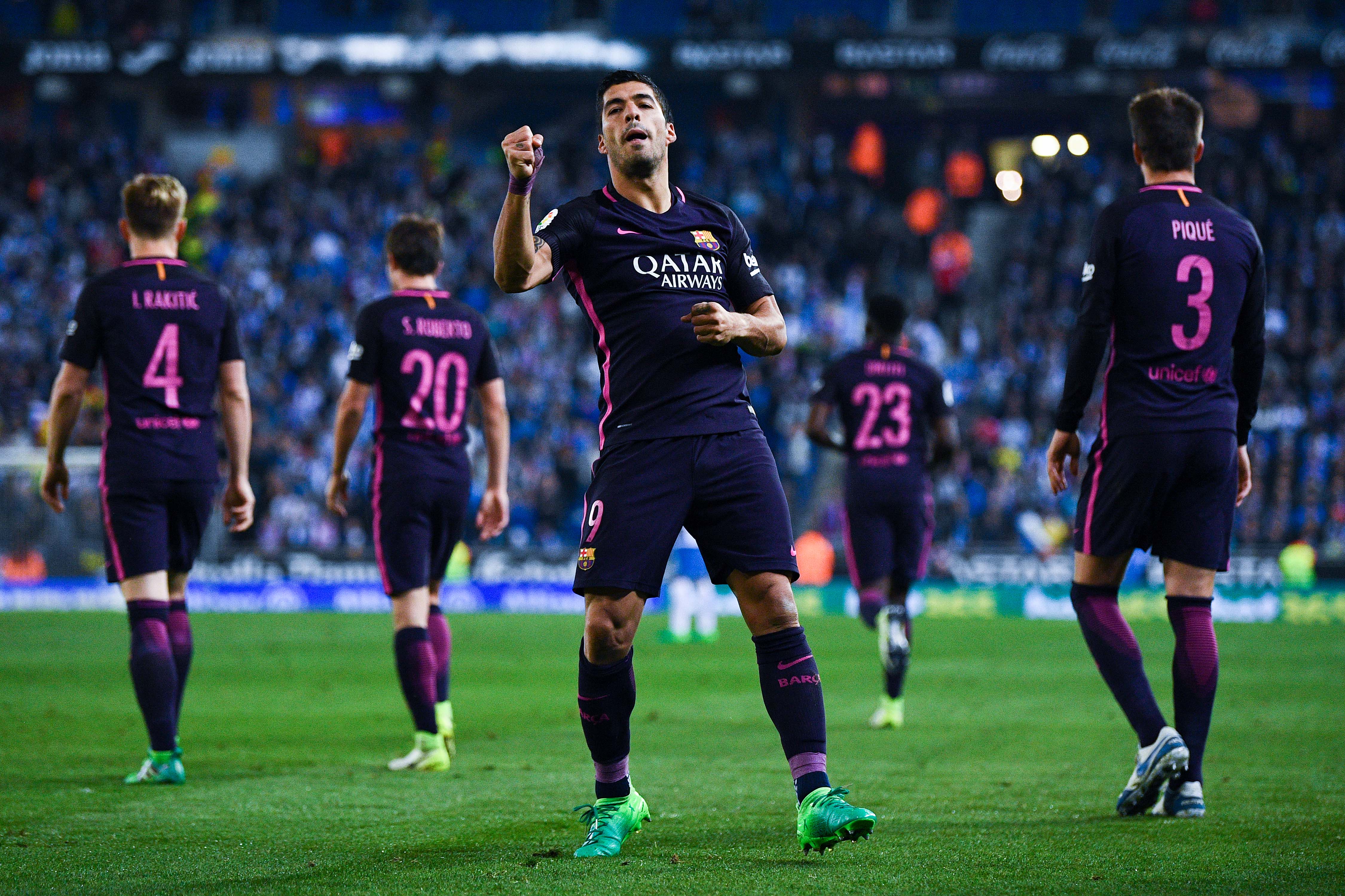BARCELONA, SPAIN - APRIL 29:  Luis Suarez of FC Barcelona celebrates after scoring the opening goal during the La Liga match between RCD Espanyol and FC Barcelona at the RCDE Stadium on April 29, 2017 in Barcelona, Spaain.  (Photo by David Ramos/Getty Images)