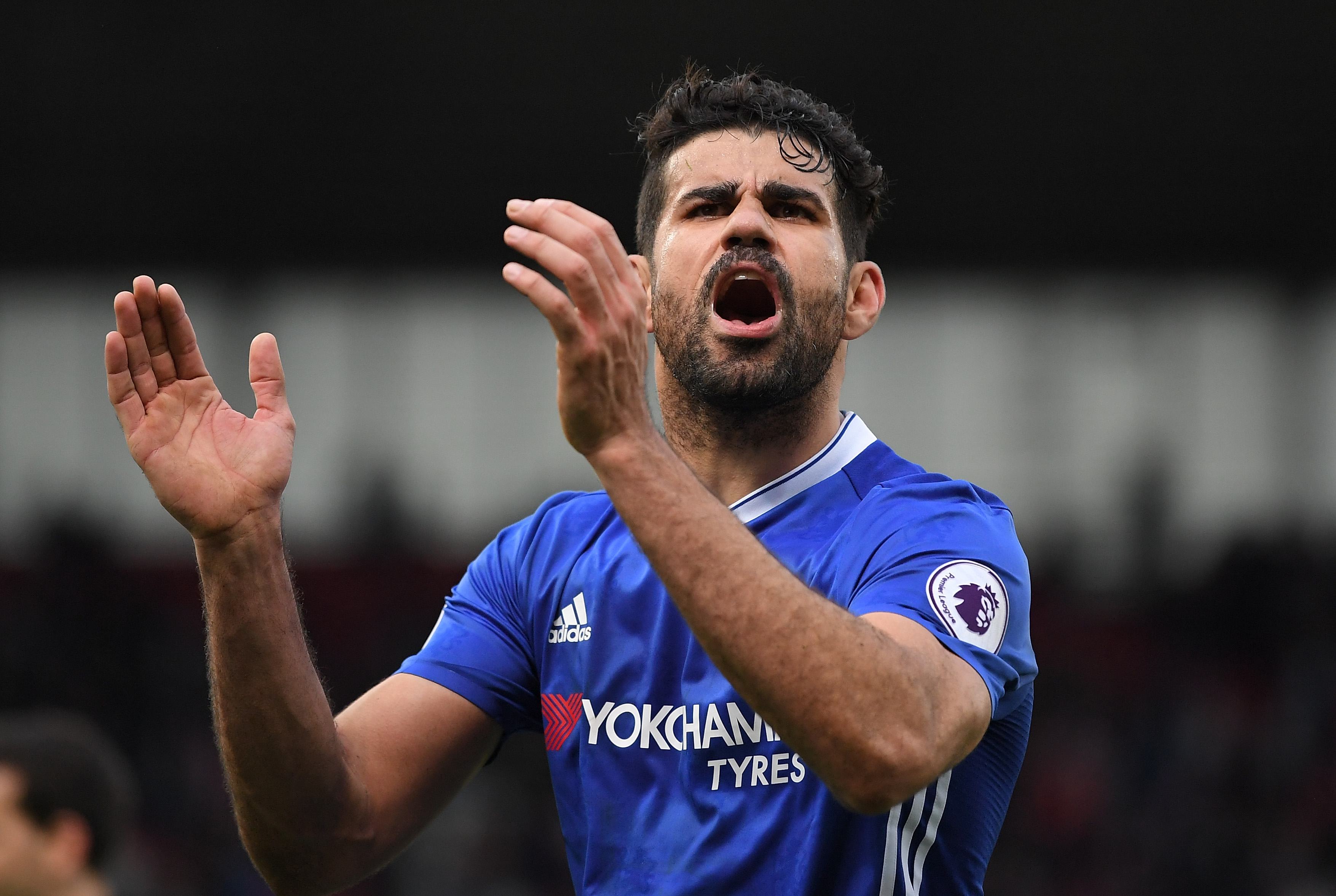 STOKE ON TRENT, ENGLAND - MARCH 18: Diego Costa of Chelsea reacts during the Premier League match between Stoke City and Chelsea at Bet365 Stadium on March 18, 2017 in Stoke on Trent, England.  (Photo by Laurence Griffiths/Getty Images)